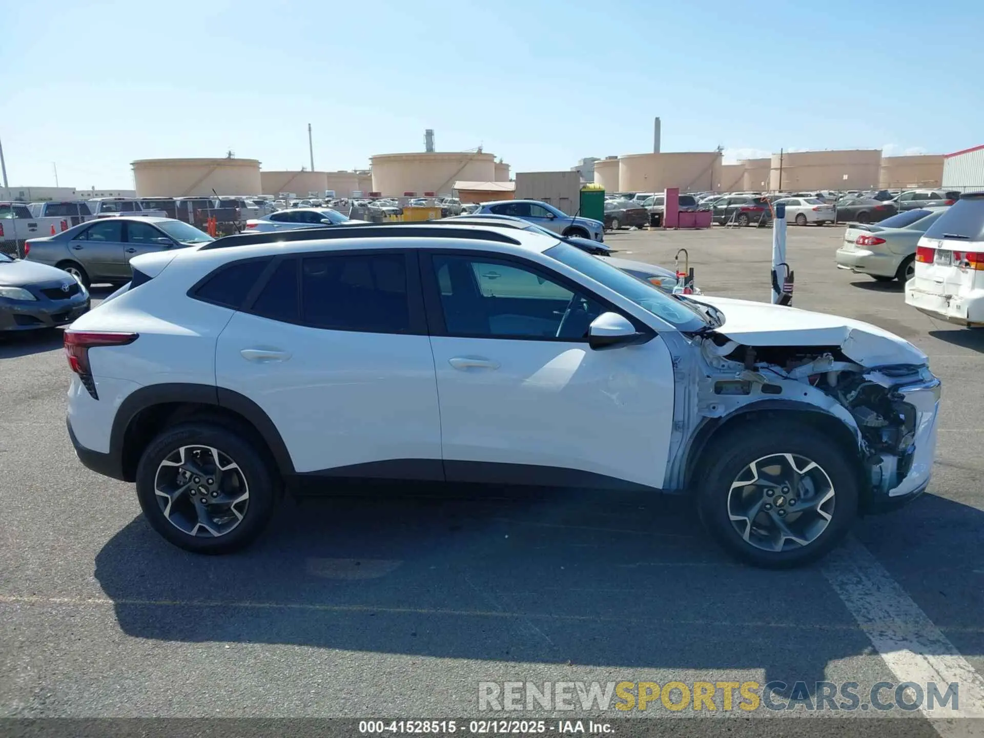 14 Фотография поврежденного автомобиля KL77LHEP8SC141391 CHEVROLET TRAX 2025