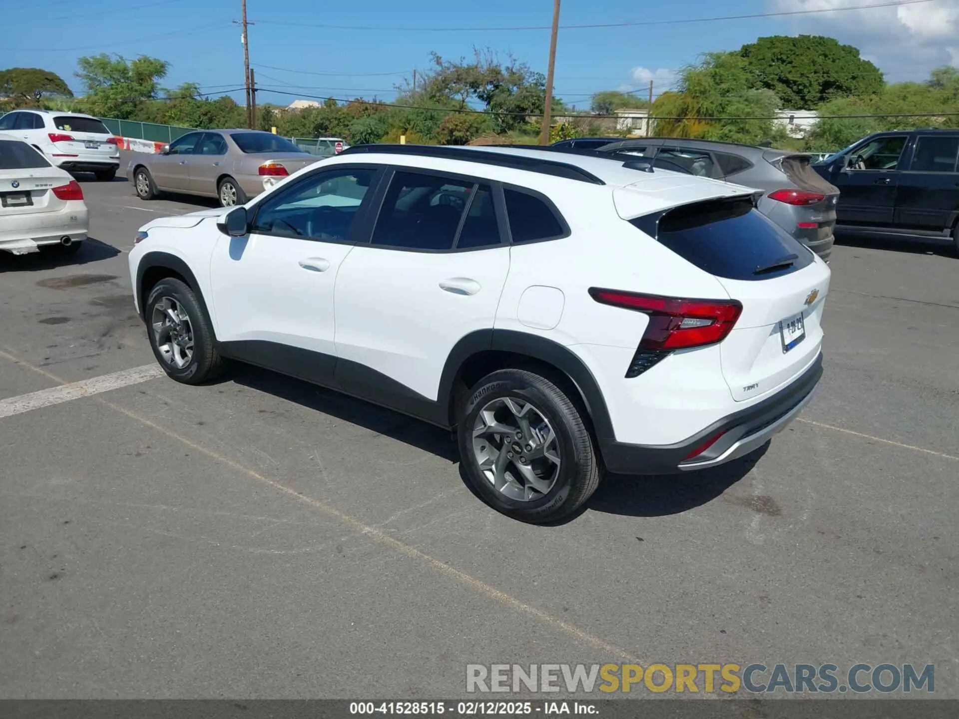 3 Фотография поврежденного автомобиля KL77LHEP8SC141391 CHEVROLET TRAX 2025
