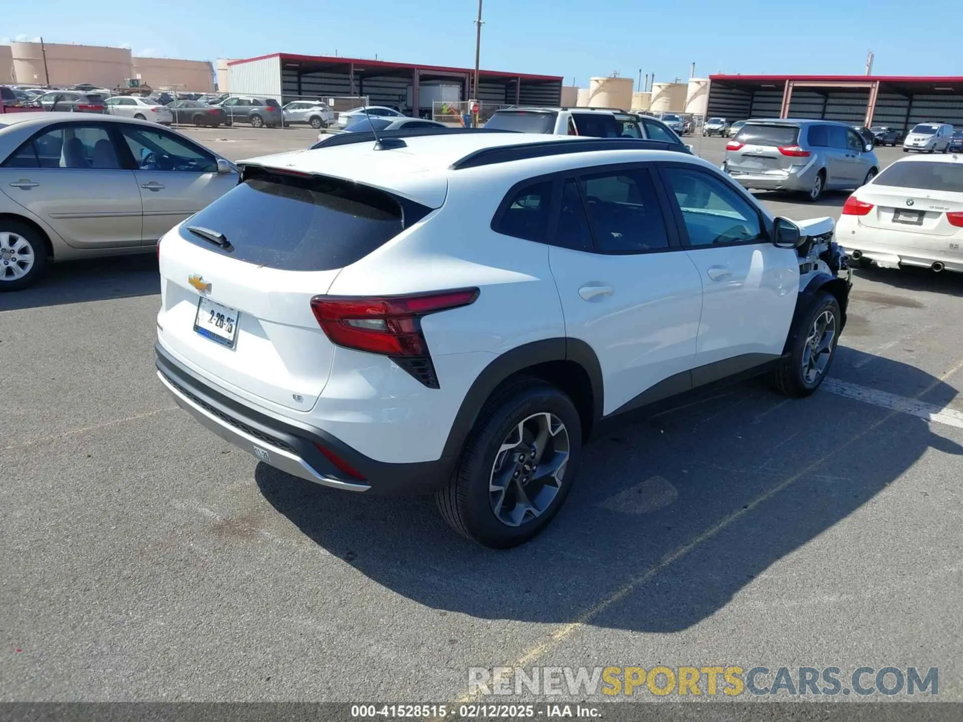4 Фотография поврежденного автомобиля KL77LHEP8SC141391 CHEVROLET TRAX 2025