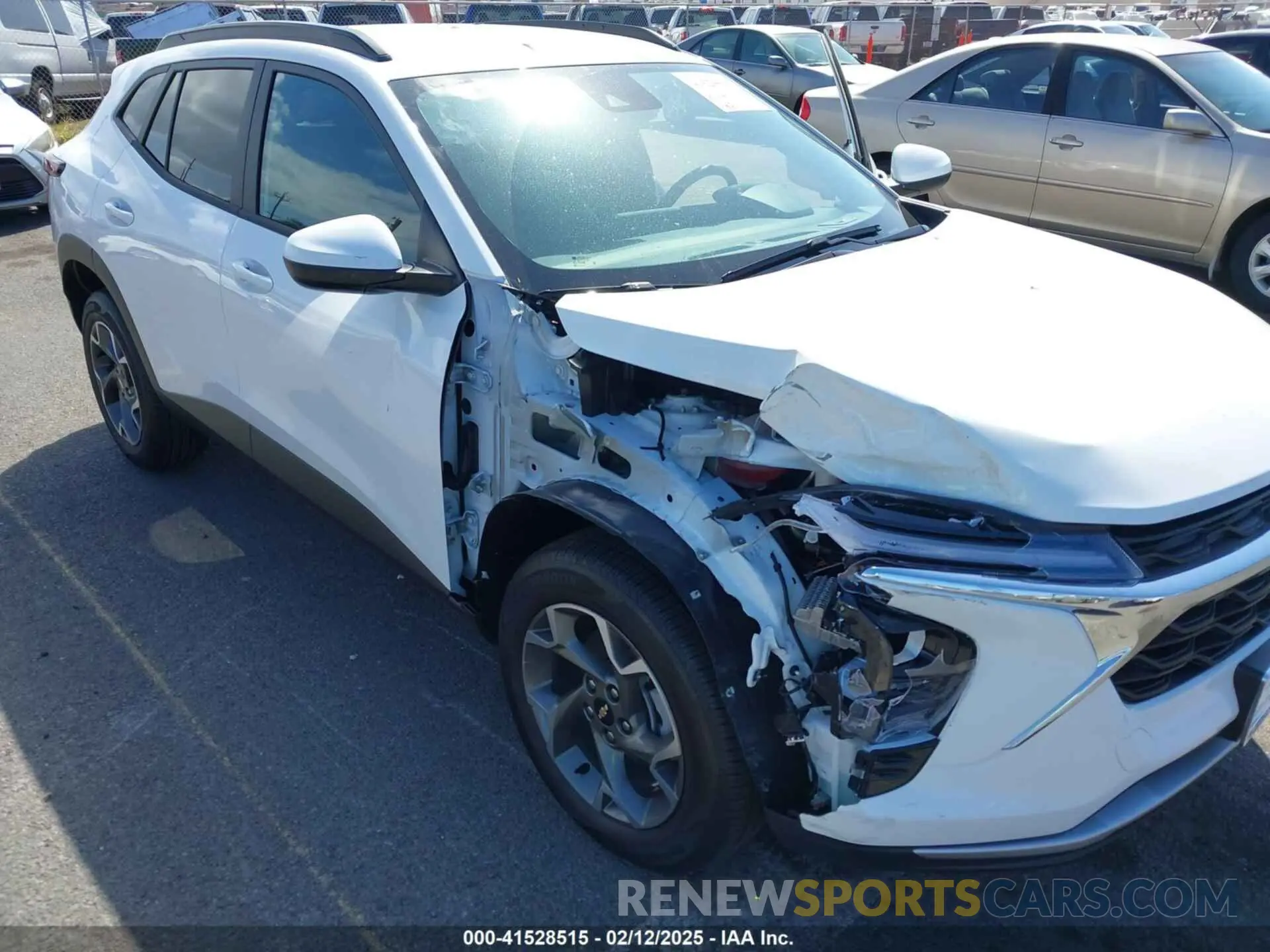 6 Фотография поврежденного автомобиля KL77LHEP8SC141391 CHEVROLET TRAX 2025