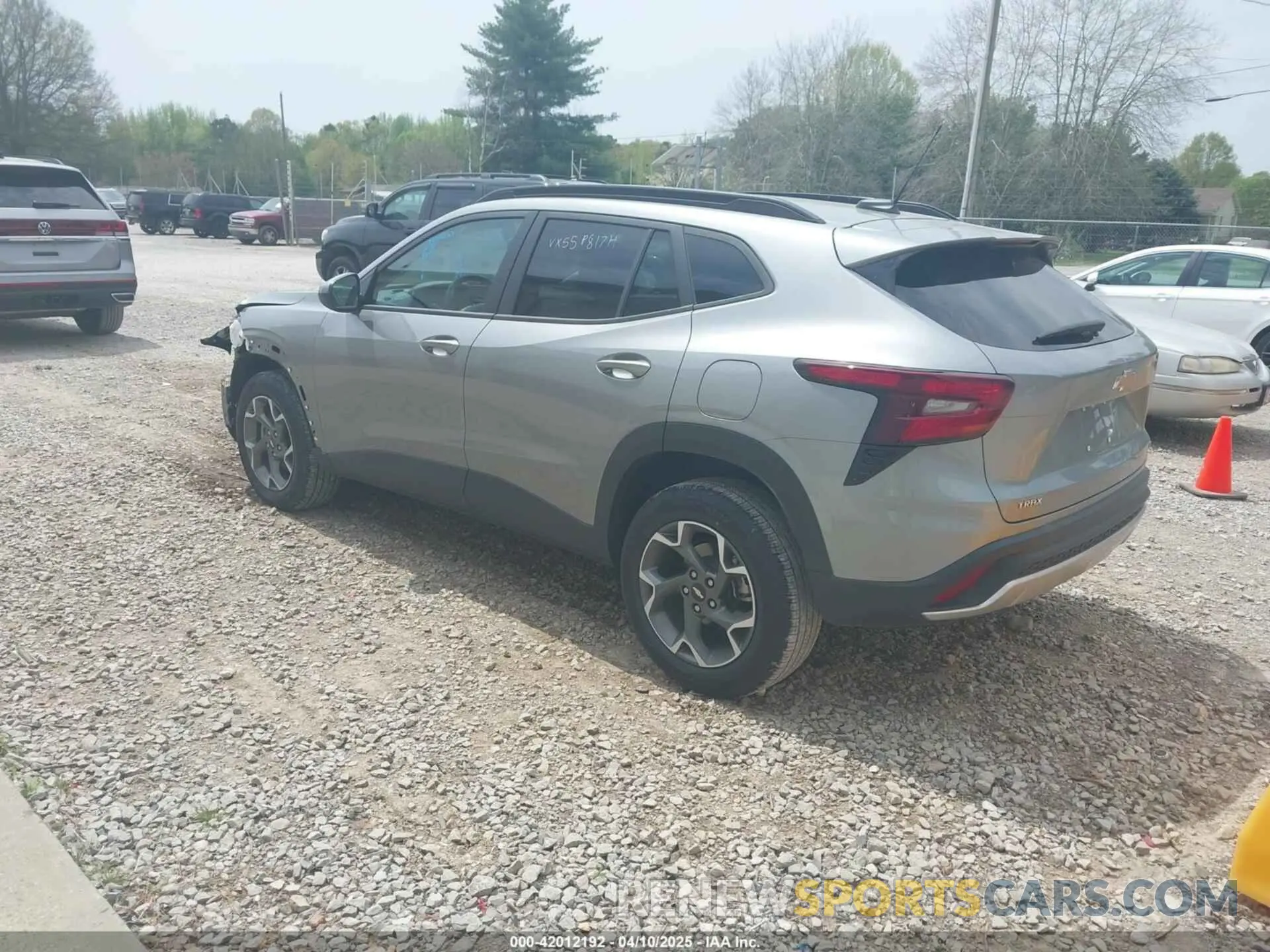 3 Фотография поврежденного автомобиля KL77LHEP8SC153816 CHEVROLET TRAX 2025