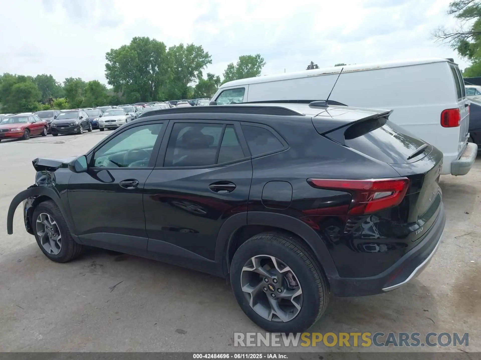 14 Photograph of a damaged car KL77LHEP8SC180546 CHEVROLET TRAX 2025
