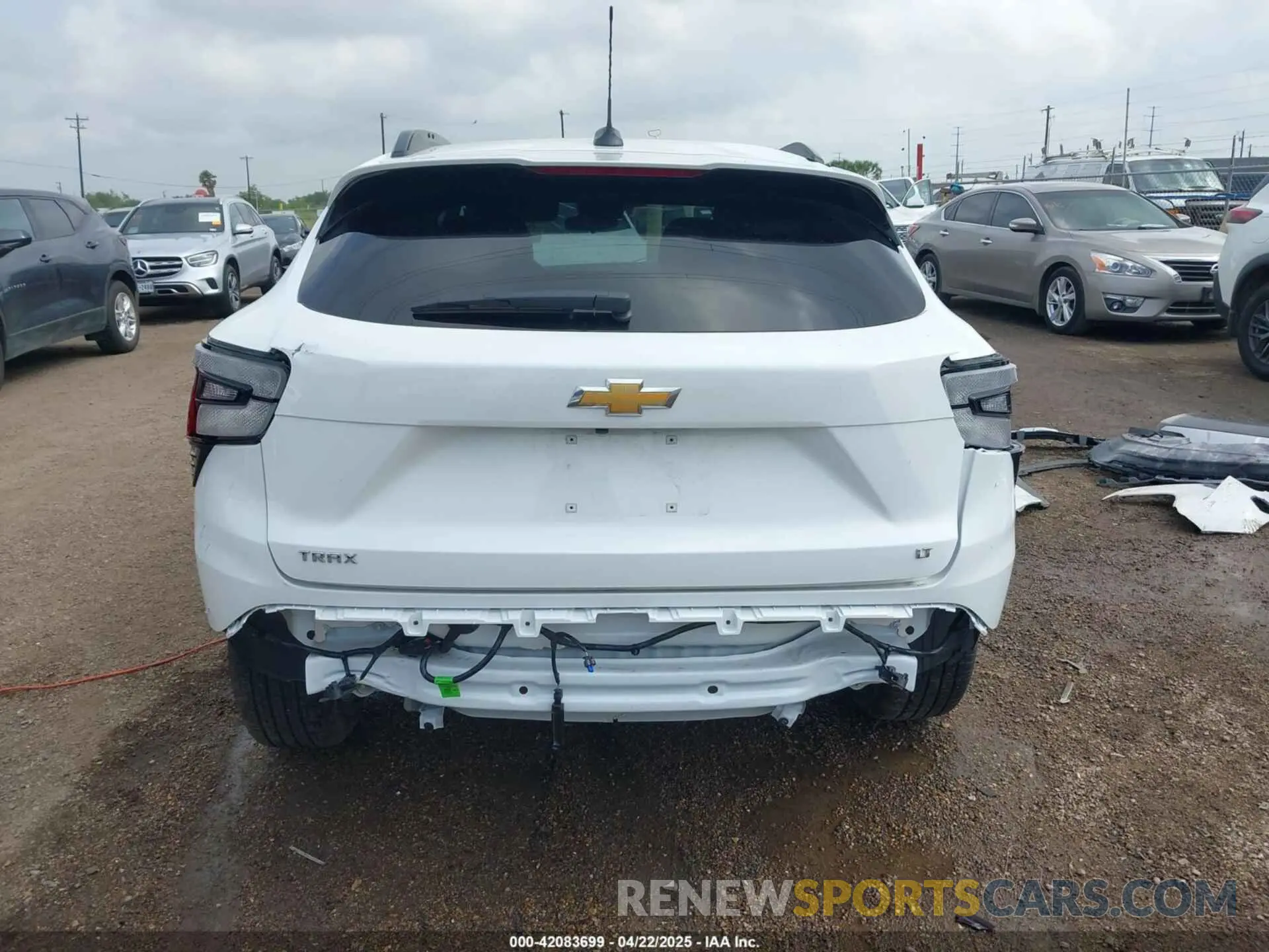 17 Photograph of a damaged car KL77LHEP8SC193121 CHEVROLET TRAX 2025