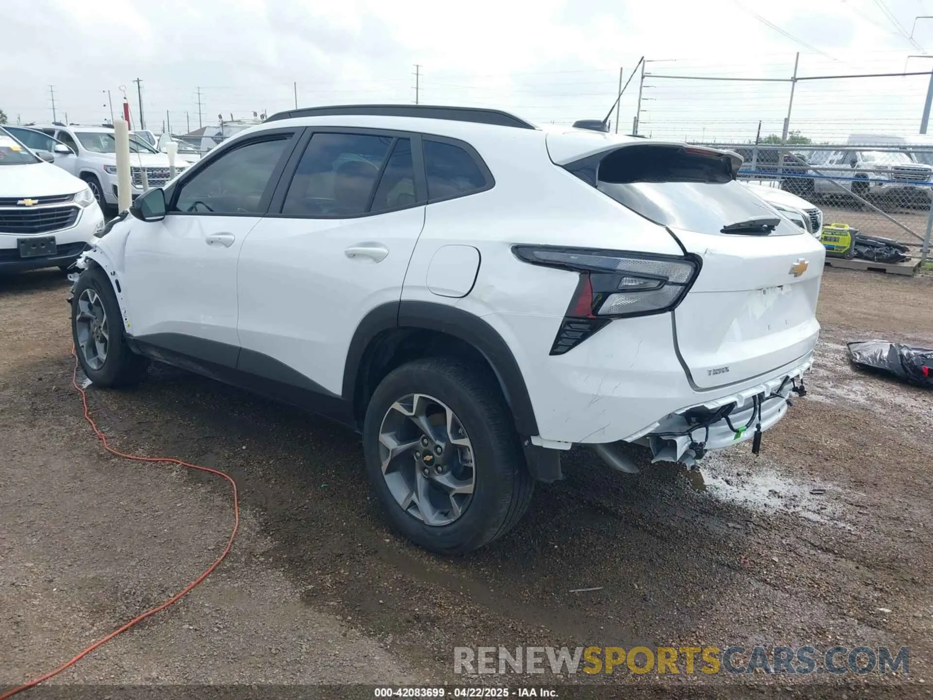 3 Photograph of a damaged car KL77LHEP8SC193121 CHEVROLET TRAX 2025
