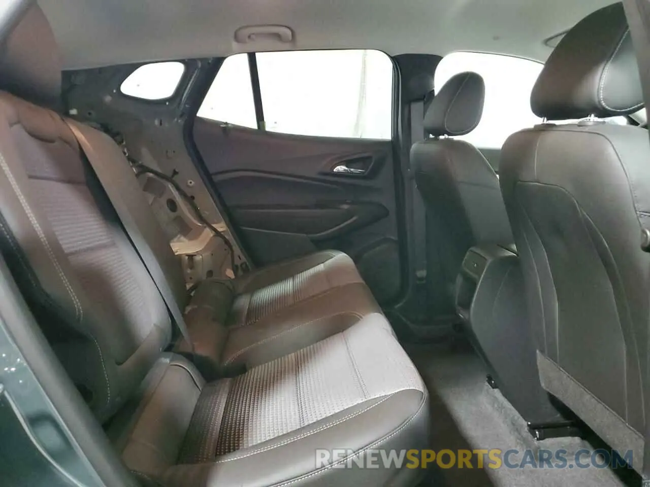 11 Фотография поврежденного автомобиля KL77LHEP8SC201864 CHEVROLET TRAX 2025
