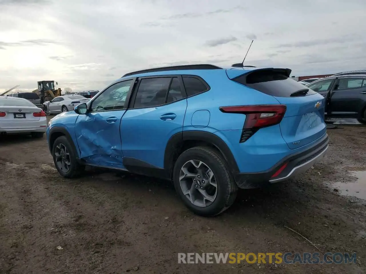 2 Фотография поврежденного автомобиля KL77LHEP9SC049271 CHEVROLET TRAX 2025