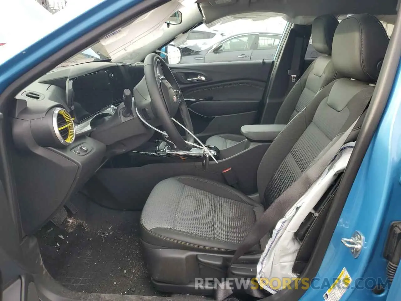 7 Фотография поврежденного автомобиля KL77LHEP9SC049271 CHEVROLET TRAX 2025