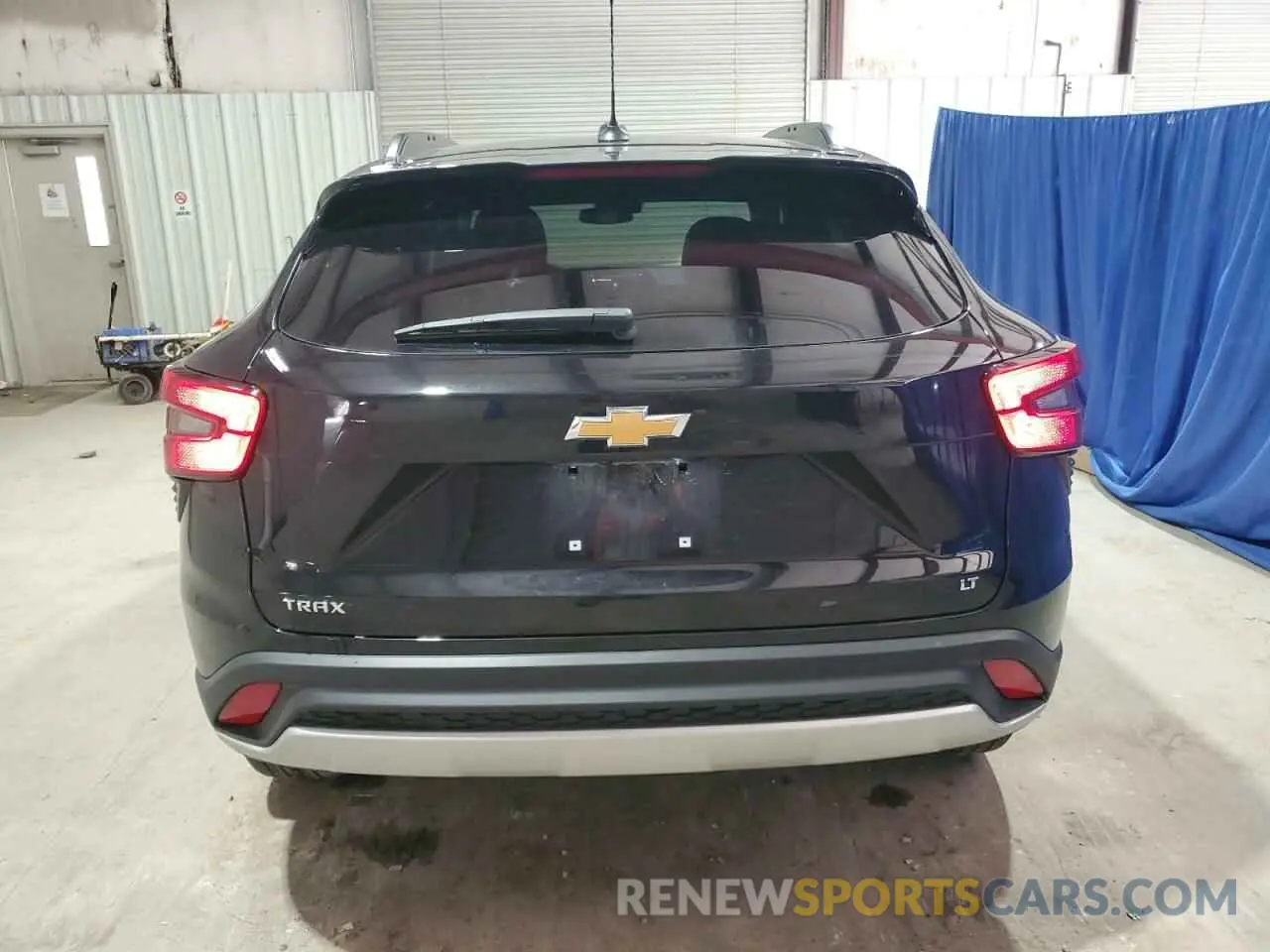 6 Photograph of a damaged car KL77LHEP9SC145093 CHEVROLET TRAX 2025