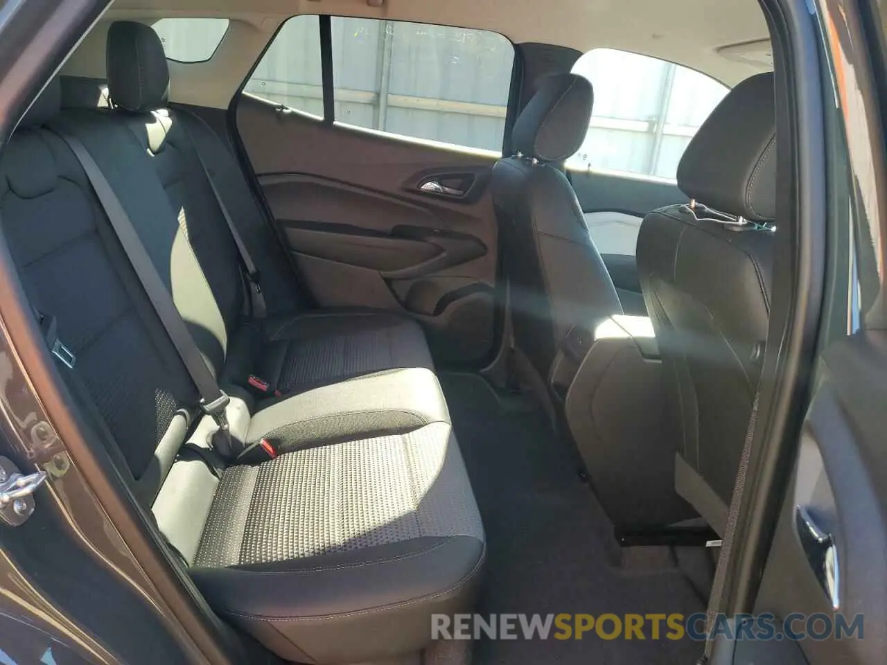 10 Photograph of a damaged car KL77LHEP9SC161911 CHEVROLET TRAX 2025