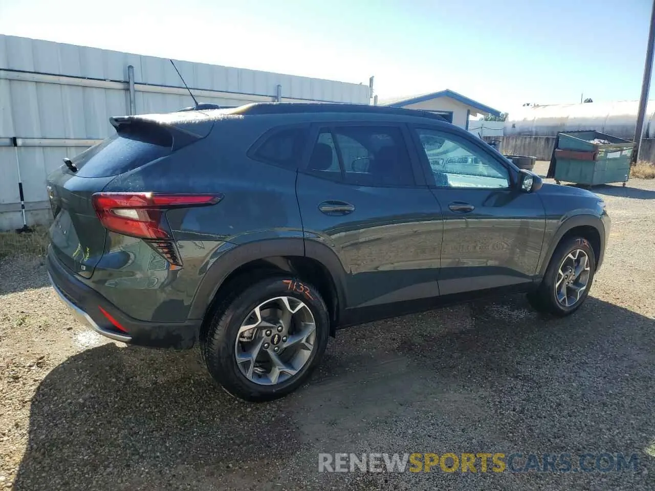 3 Photograph of a damaged car KL77LHEP9SC161911 CHEVROLET TRAX 2025