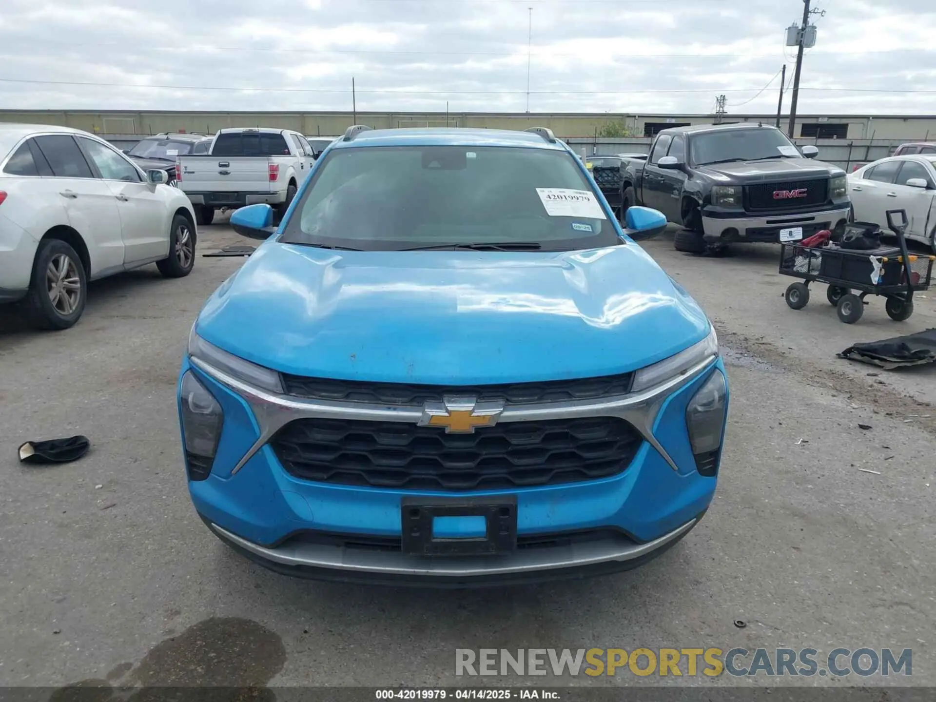 12 Photograph of a damaged car KL77LHEPXSC071893 CHEVROLET TRAX 2025