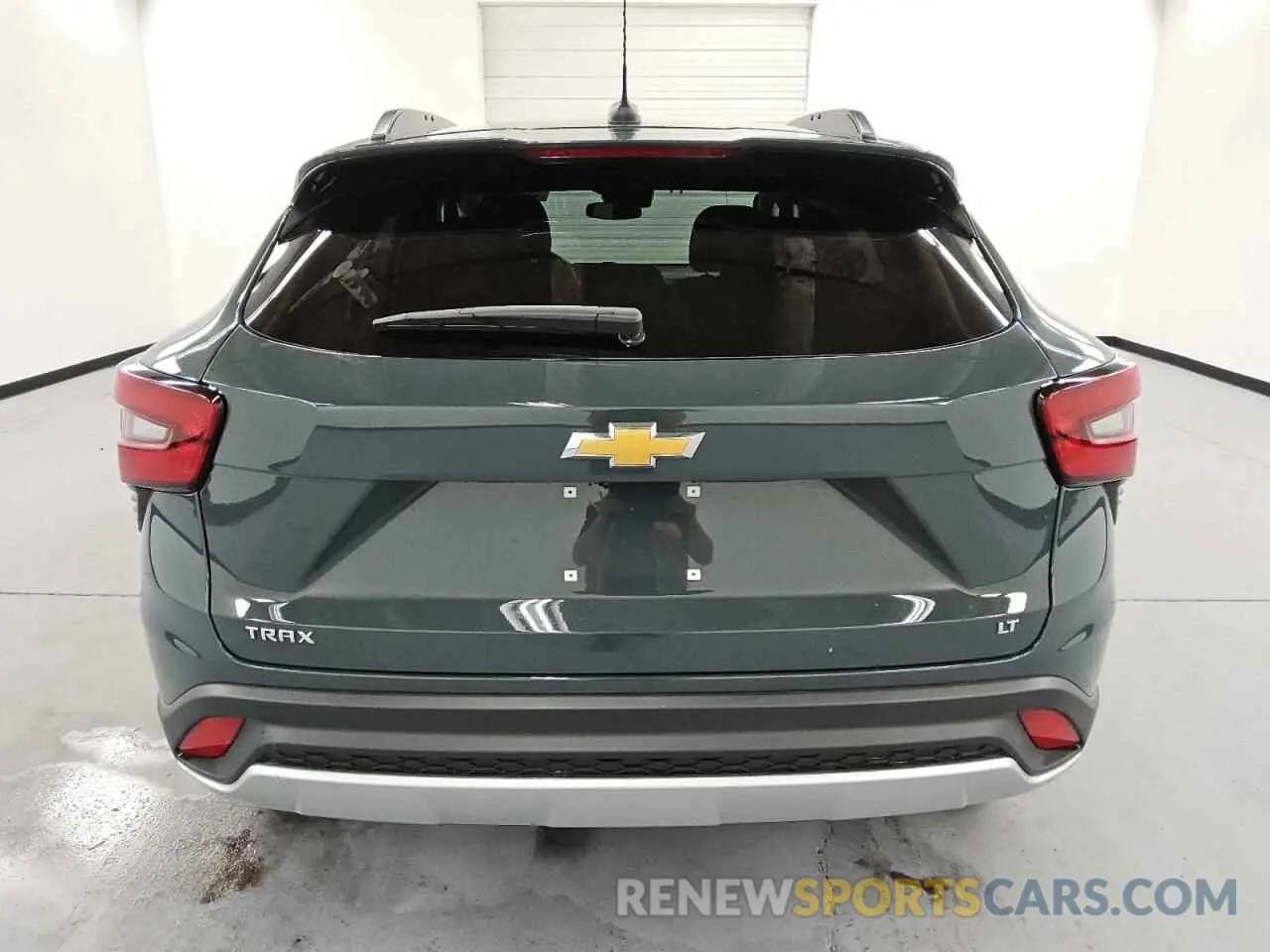 6 Photograph of a damaged car KL77LHEPXSC202286 CHEVROLET TRAX 2025