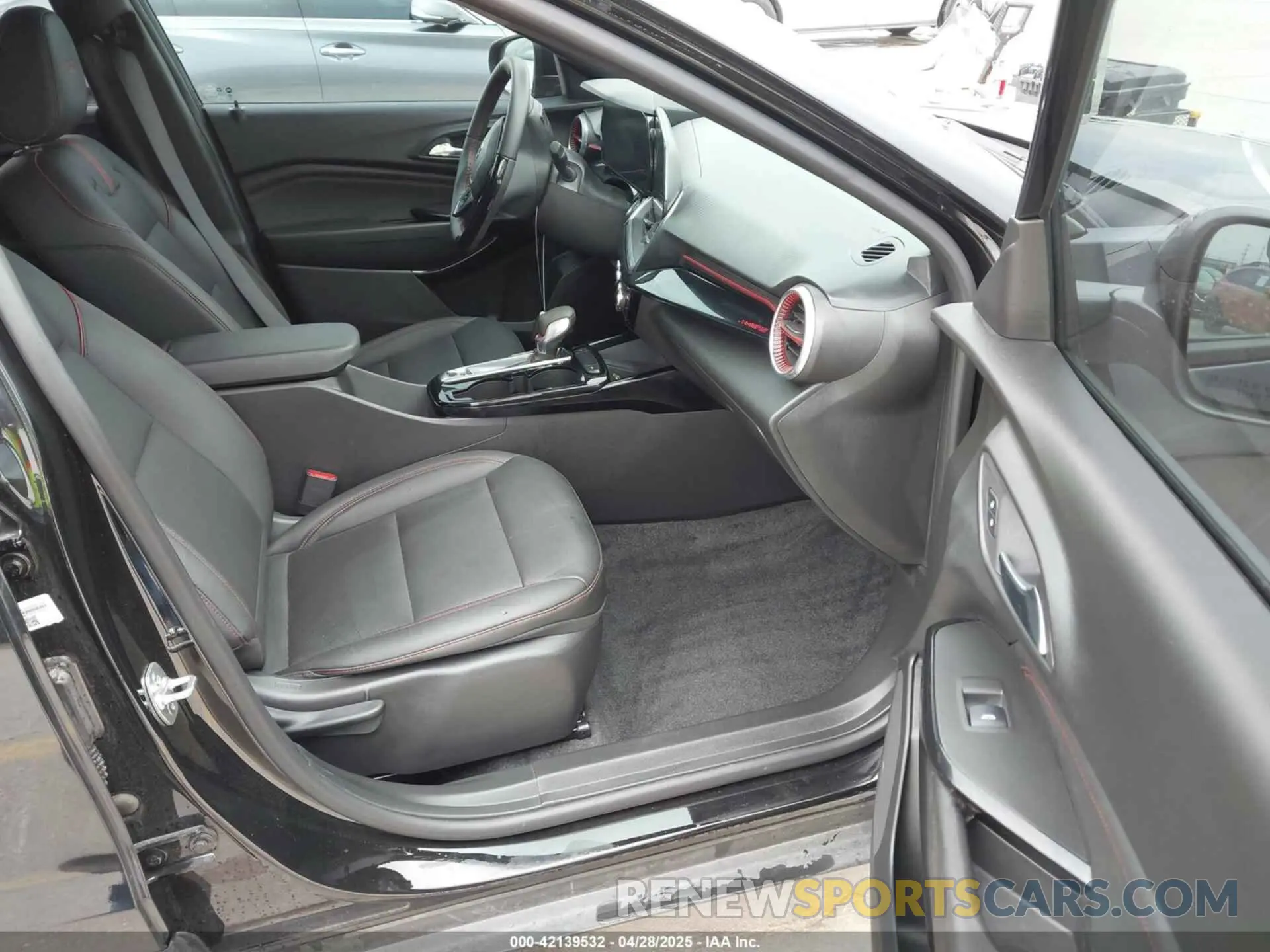 5 Фотография поврежденного автомобиля KL77LJEP0SC034200 CHEVROLET TRAX 2025