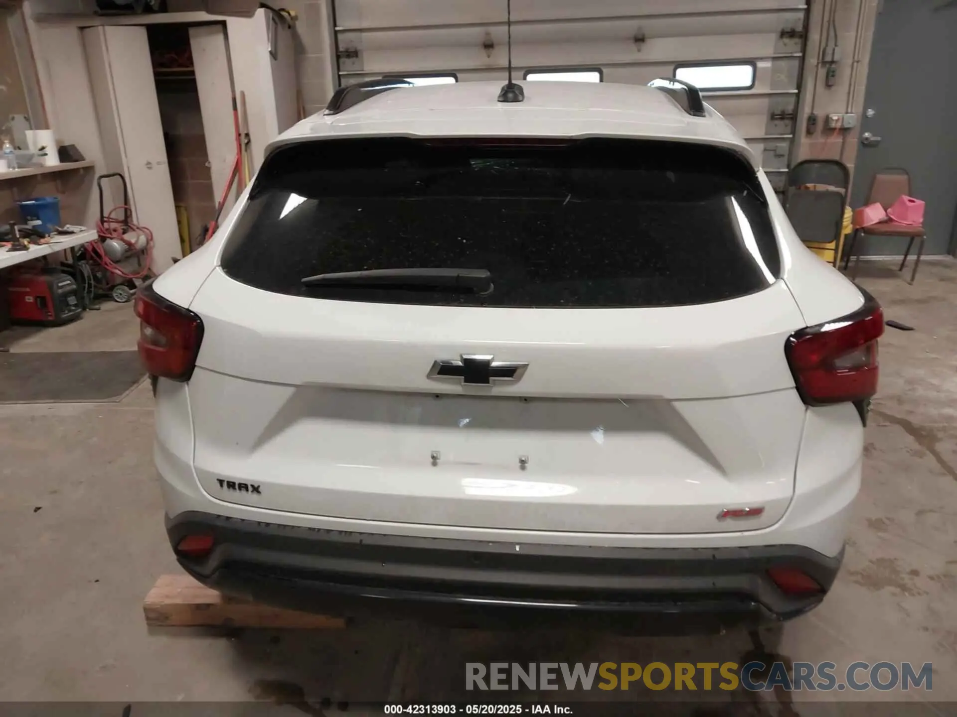 15 Photograph of a damaged car KL77LJEP1SC011704 CHEVROLET TRAX 2025