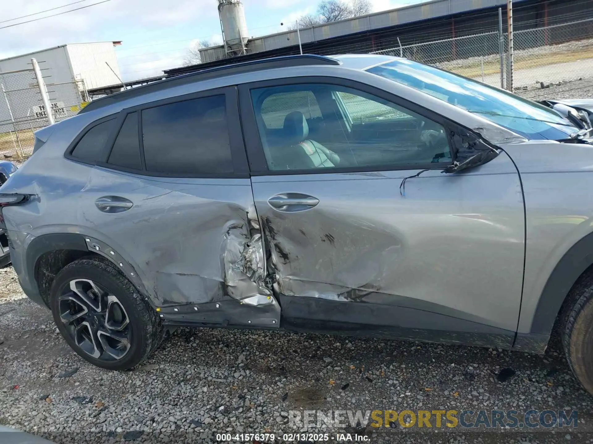 13 Photograph of a damaged car KL77LJEP1SC015431 CHEVROLET TRAX 2025