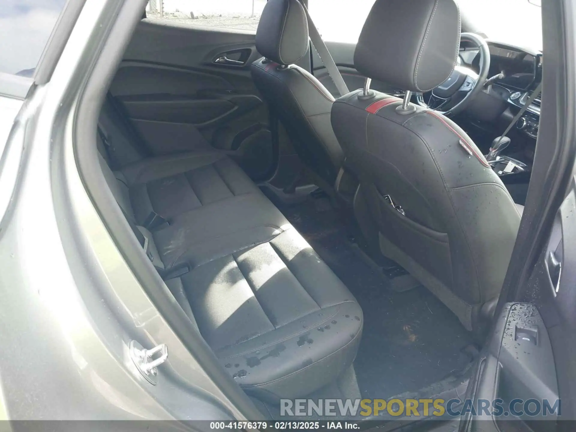 8 Photograph of a damaged car KL77LJEP1SC015431 CHEVROLET TRAX 2025
