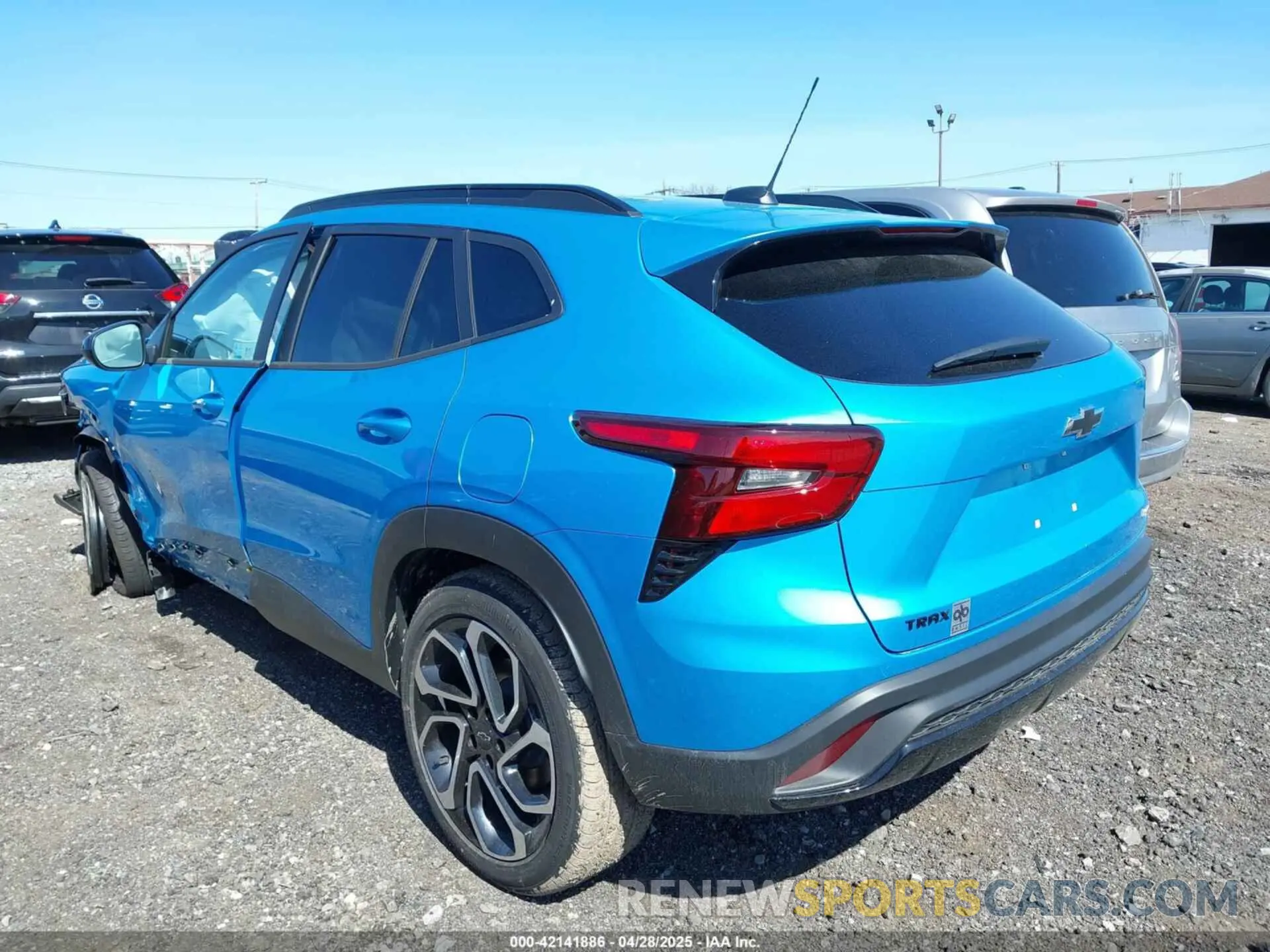 3 Фотография поврежденного автомобиля KL77LJEP3SC111433 CHEVROLET TRAX 2025