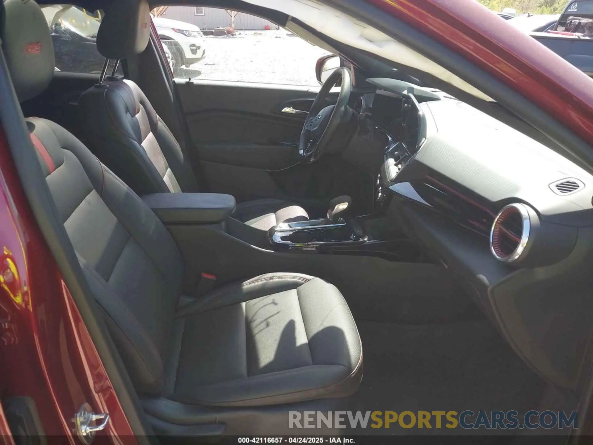 5 Photograph of a damaged car KL77LJEP4SC044695 CHEVROLET TRAX 2025