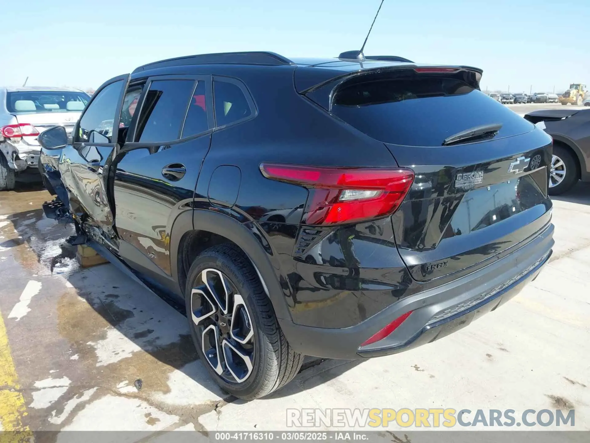 3 Фотография поврежденного автомобиля KL77LJEP7SC133760 CHEVROLET TRAX 2025