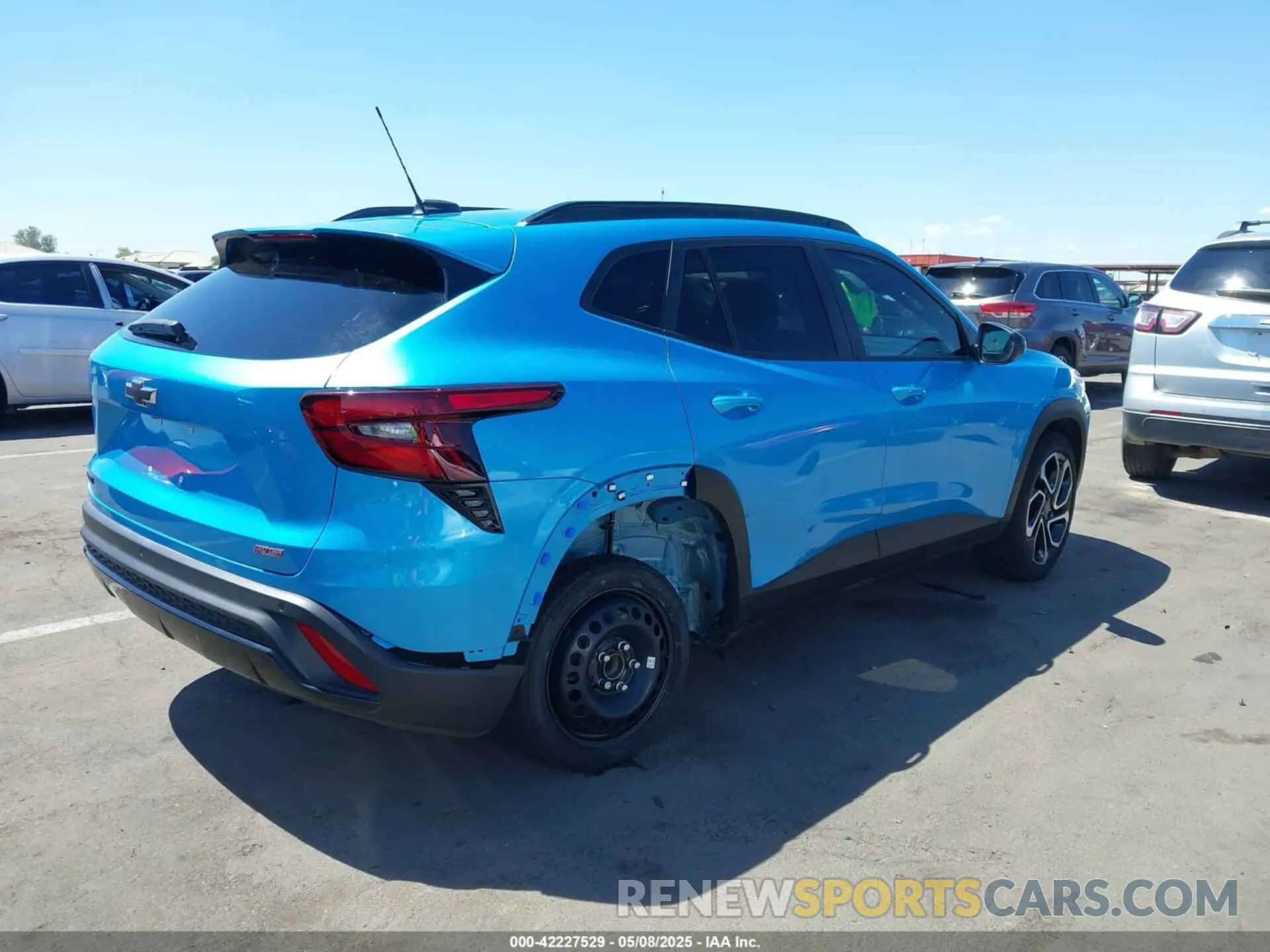 6 Фотография поврежденного автомобиля KL77LJEPXSC040067 CHEVROLET TRAX 2025
