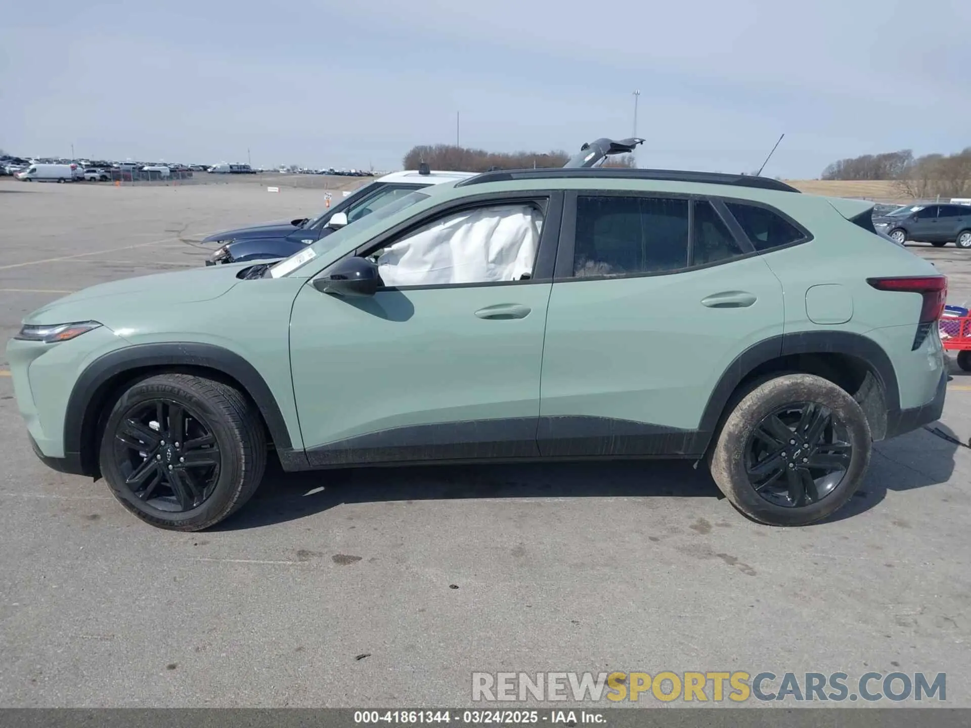 14 Фотография поврежденного автомобиля KL77LKEP0SC176035 CHEVROLET TRAX 2025