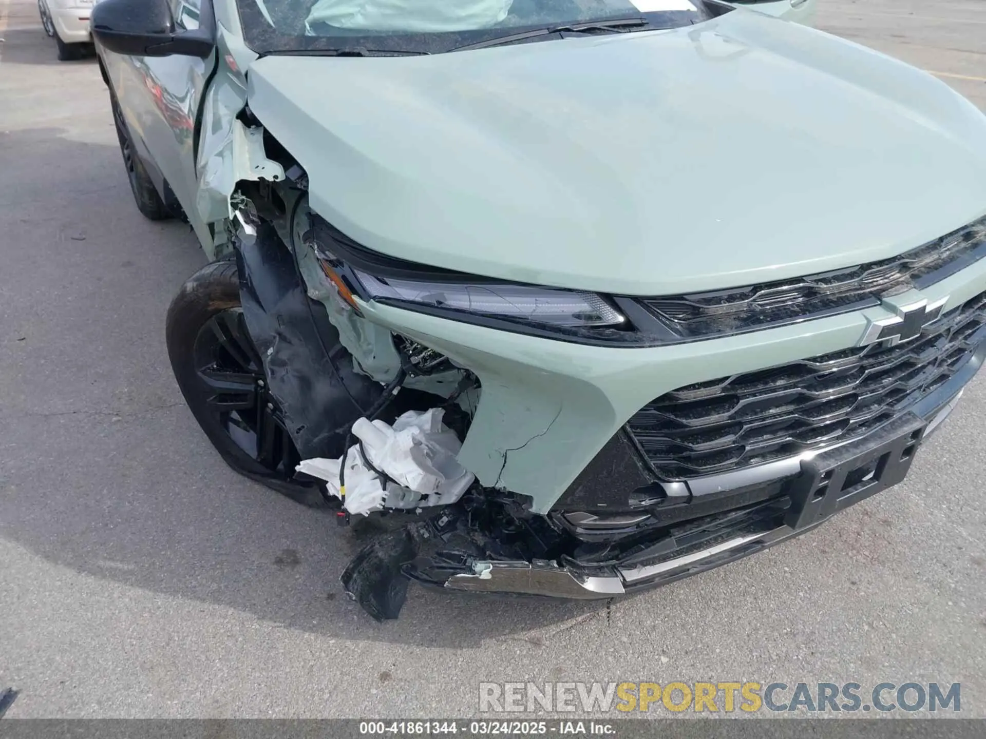6 Фотография поврежденного автомобиля KL77LKEP0SC176035 CHEVROLET TRAX 2025