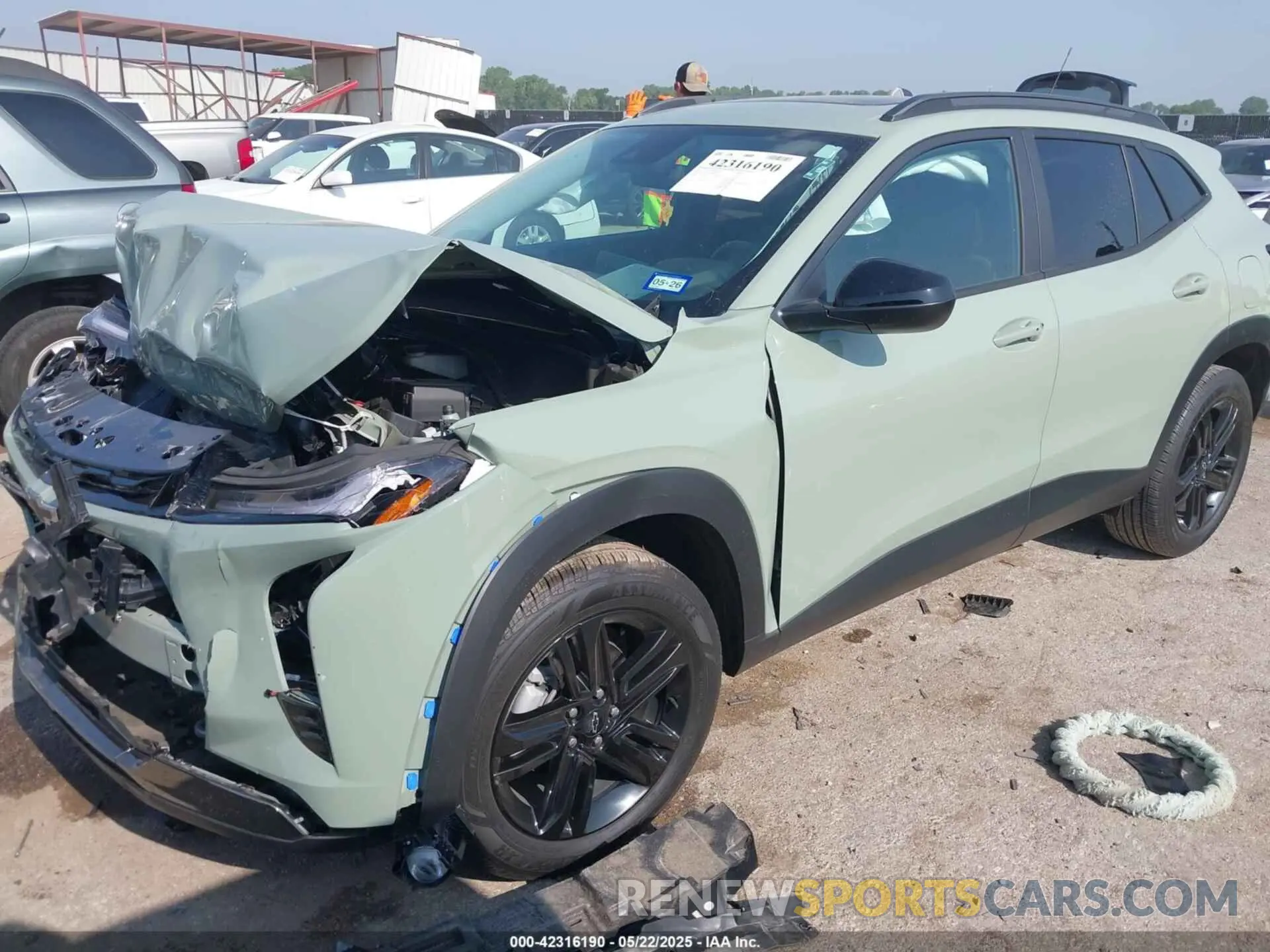 2 Photograph of a damaged car KL77LKEP2SC008428 CHEVROLET TRAX 2025