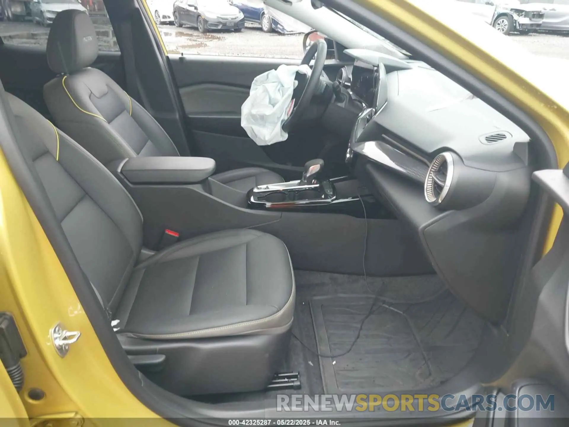 5 Photograph of a damaged car KL77LKEP2SC124485 CHEVROLET TRAX 2025