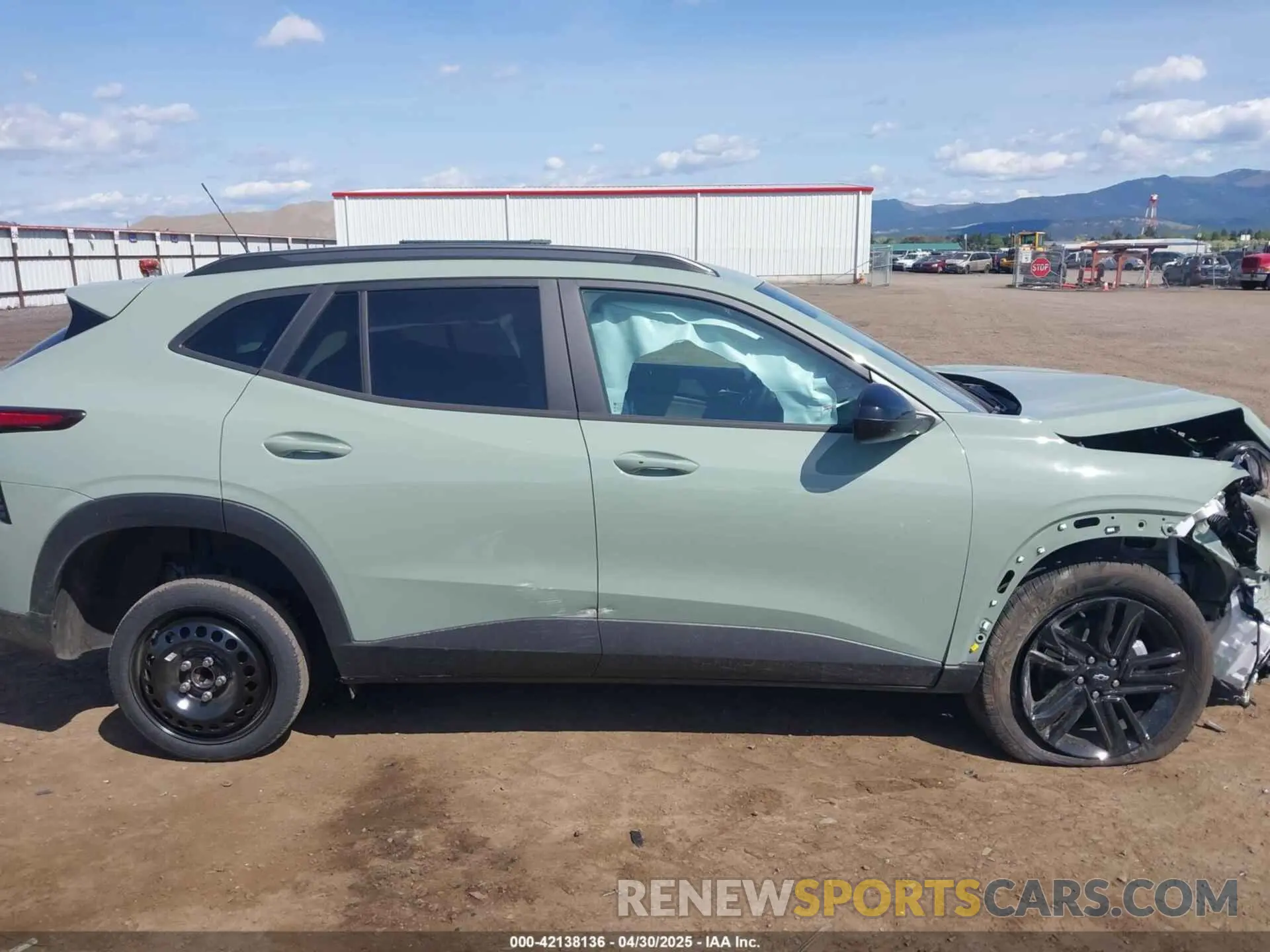 13 Фотография поврежденного автомобиля KL77LKEP3SC171864 CHEVROLET TRAX 2025