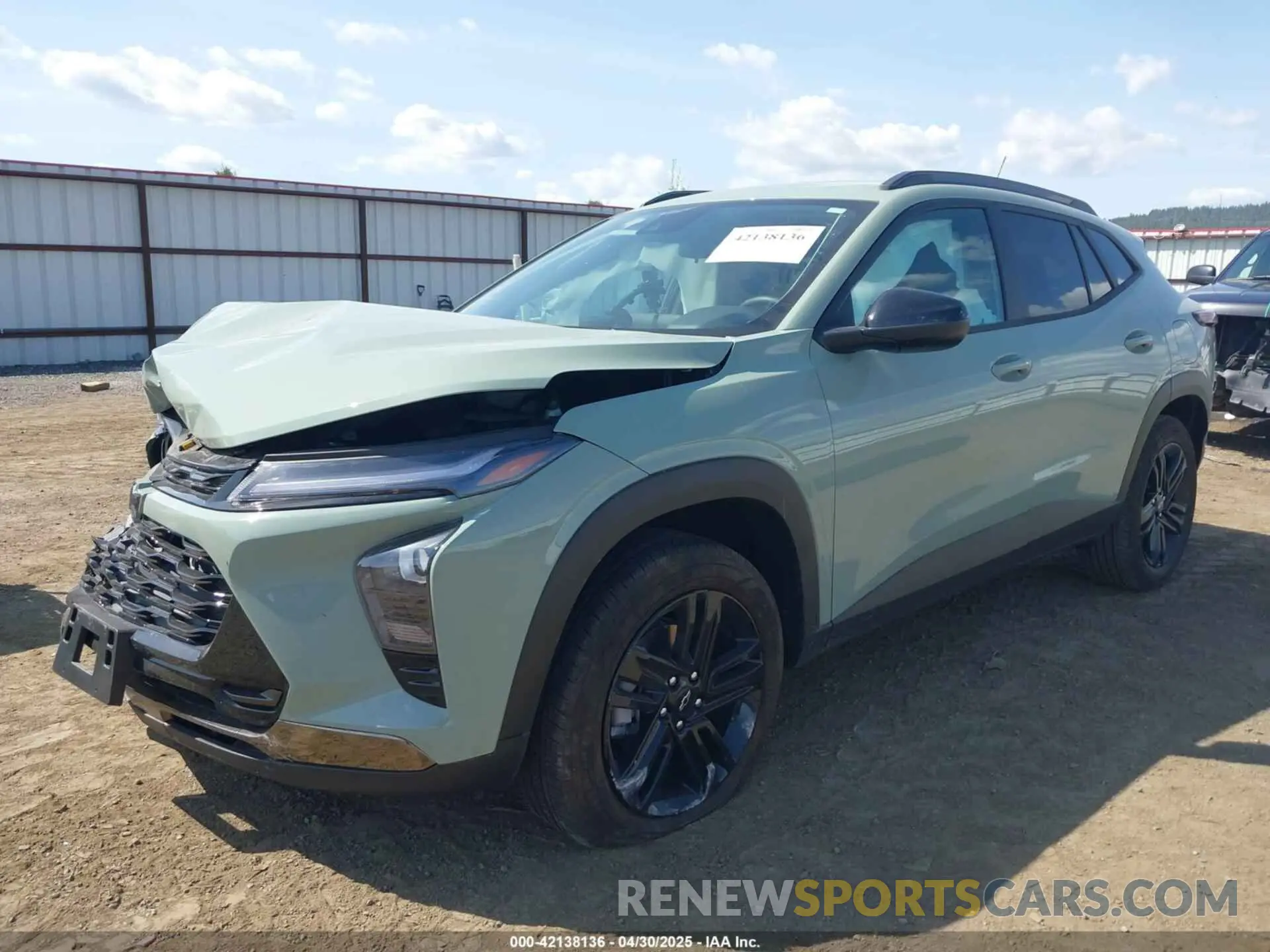 2 Фотография поврежденного автомобиля KL77LKEP3SC171864 CHEVROLET TRAX 2025