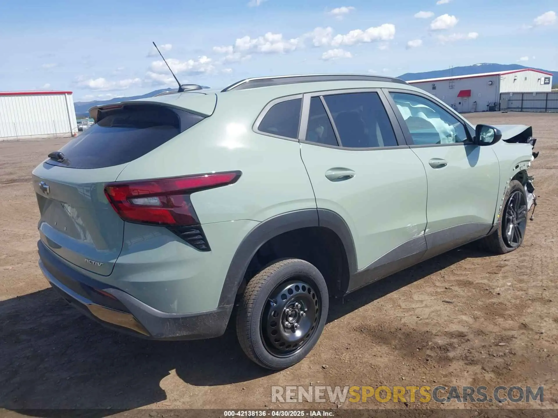 4 Фотография поврежденного автомобиля KL77LKEP3SC171864 CHEVROLET TRAX 2025