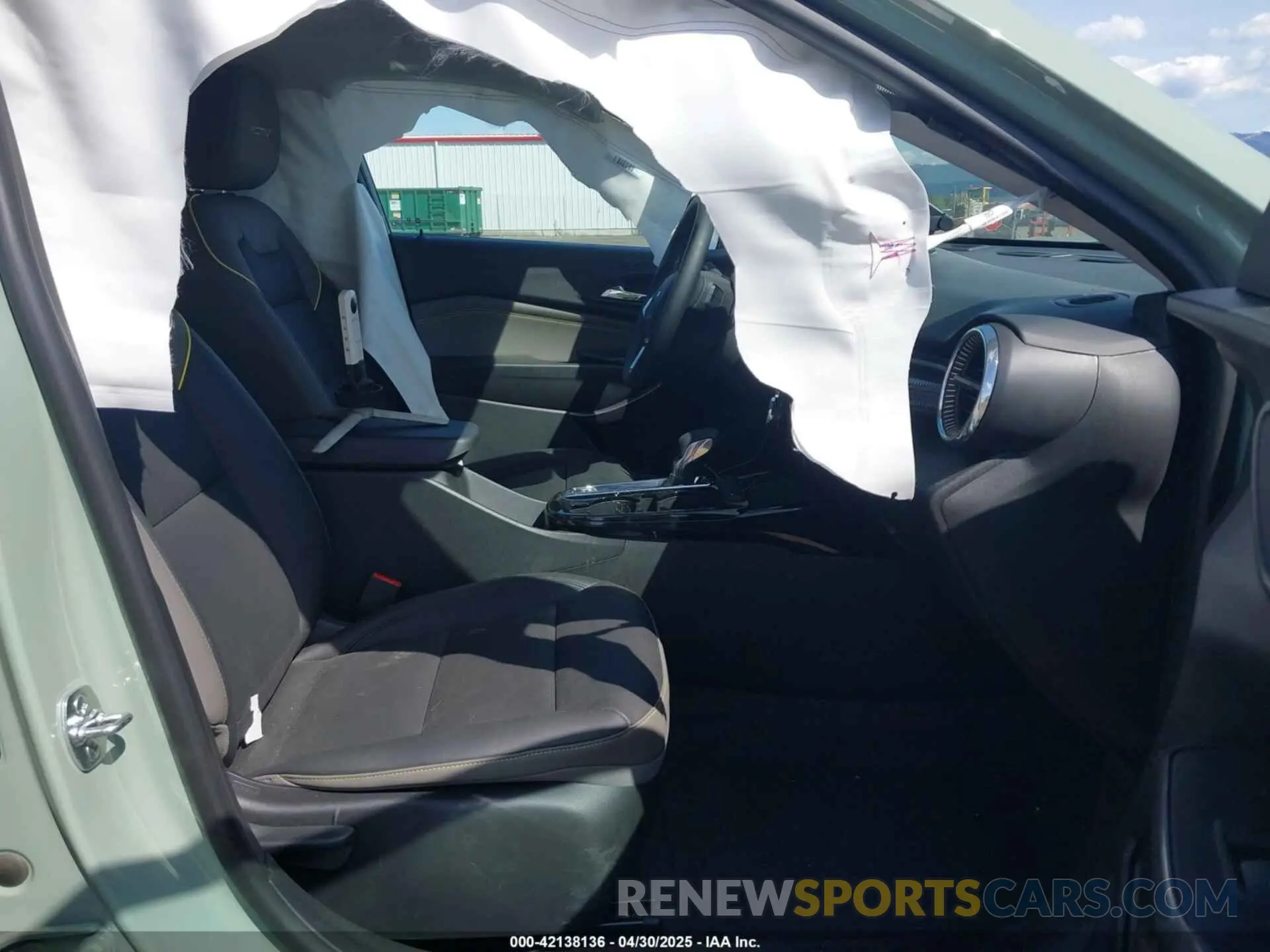 5 Фотография поврежденного автомобиля KL77LKEP3SC171864 CHEVROLET TRAX 2025