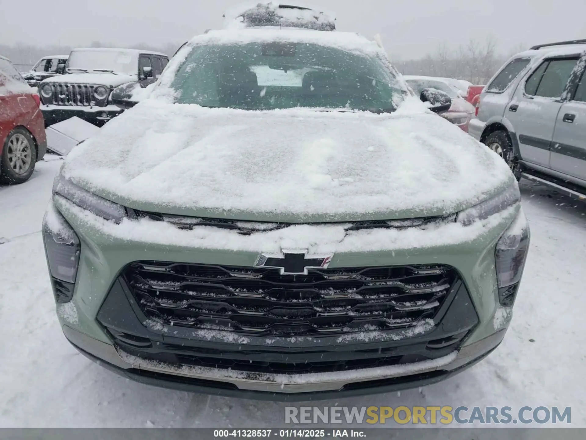 12 Photograph of a damaged car KL77LKEP4SC026610 CHEVROLET TRAX 2025