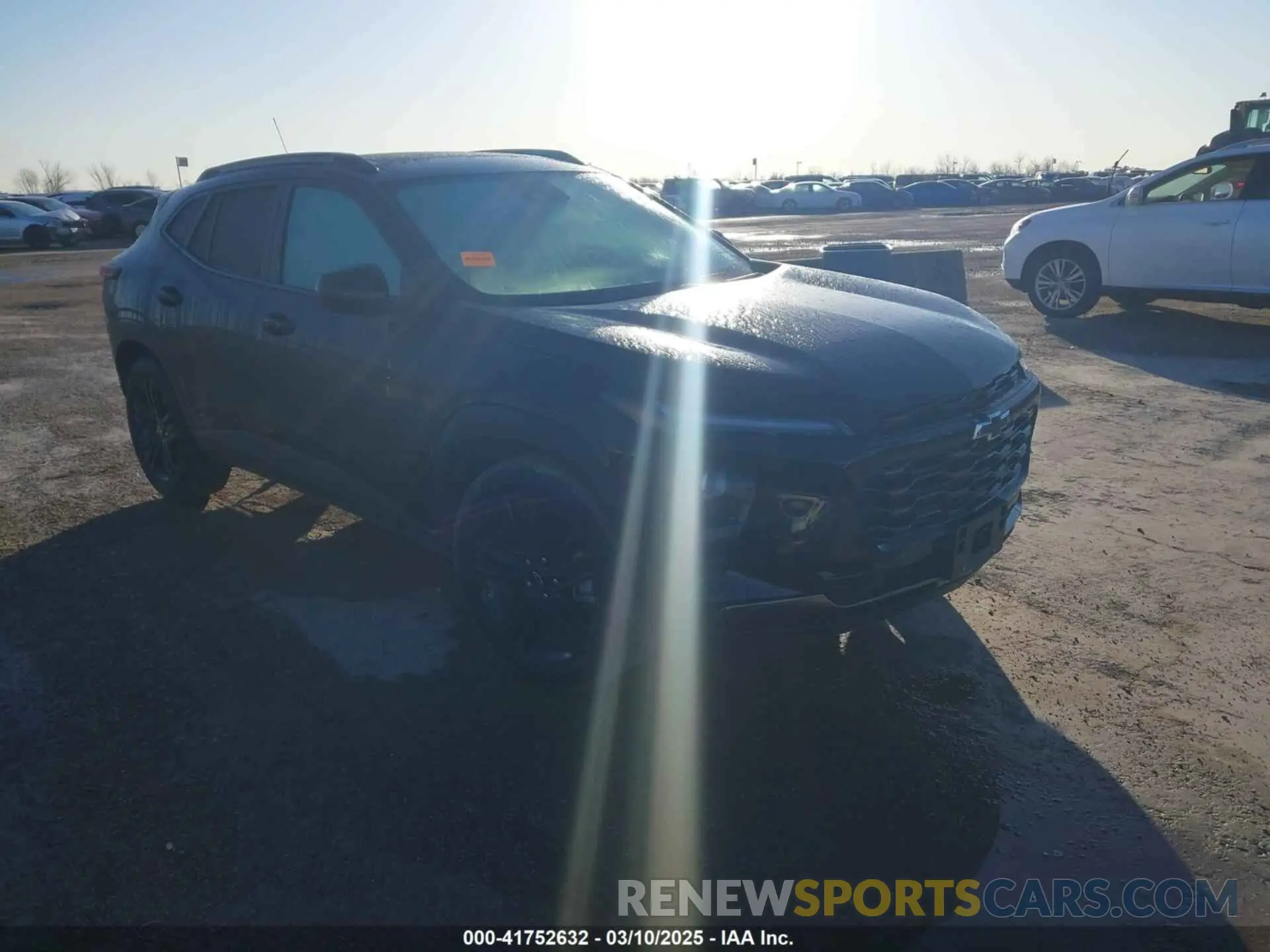 1 Фотография поврежденного автомобиля KL77LKEP4SC035310 CHEVROLET TRAX 2025