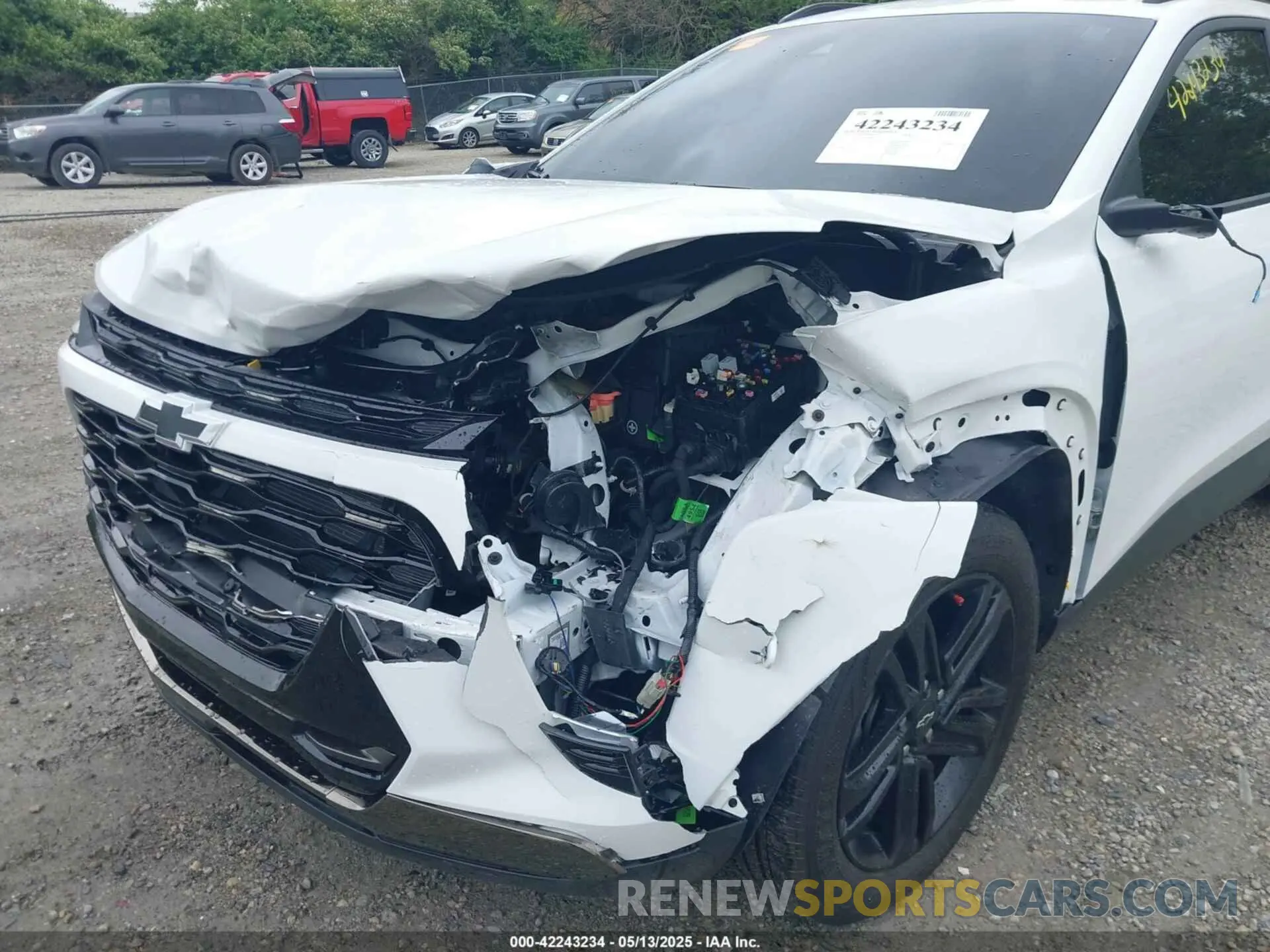 6 Фотография поврежденного автомобиля KL77LKEP4SC086886 CHEVROLET TRAX 2025
