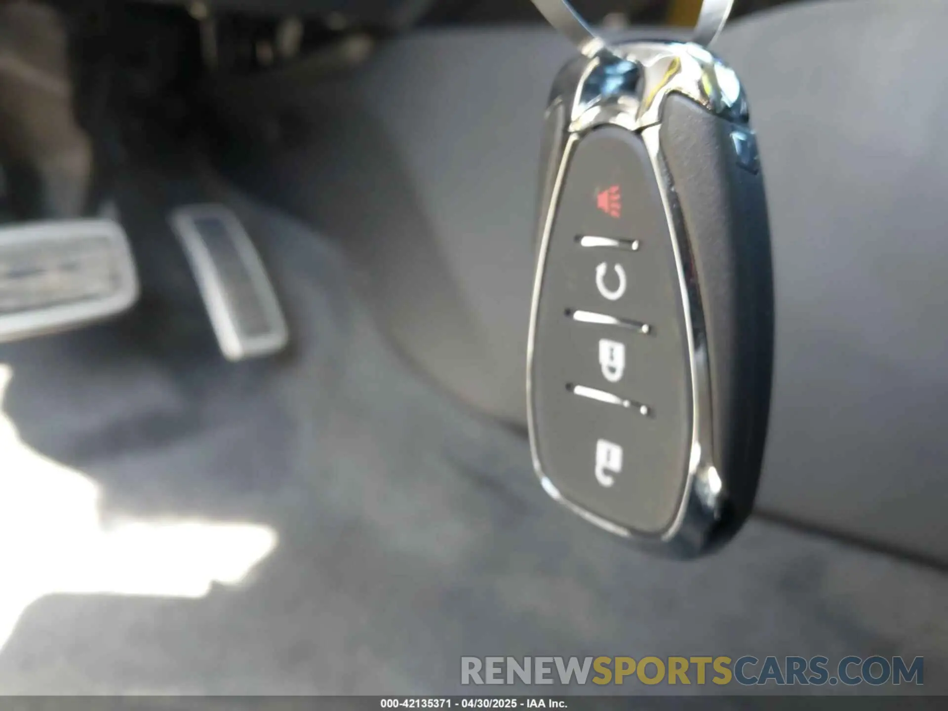 11 Photograph of a damaged car KL77LKEP4SC106926 CHEVROLET TRAX 2025