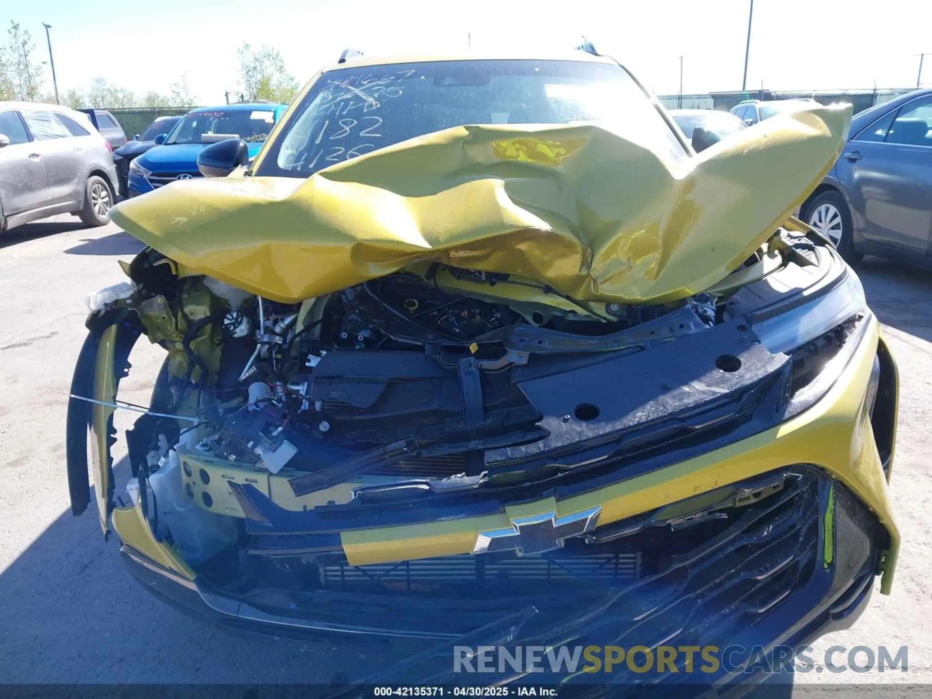 12 Photograph of a damaged car KL77LKEP4SC106926 CHEVROLET TRAX 2025