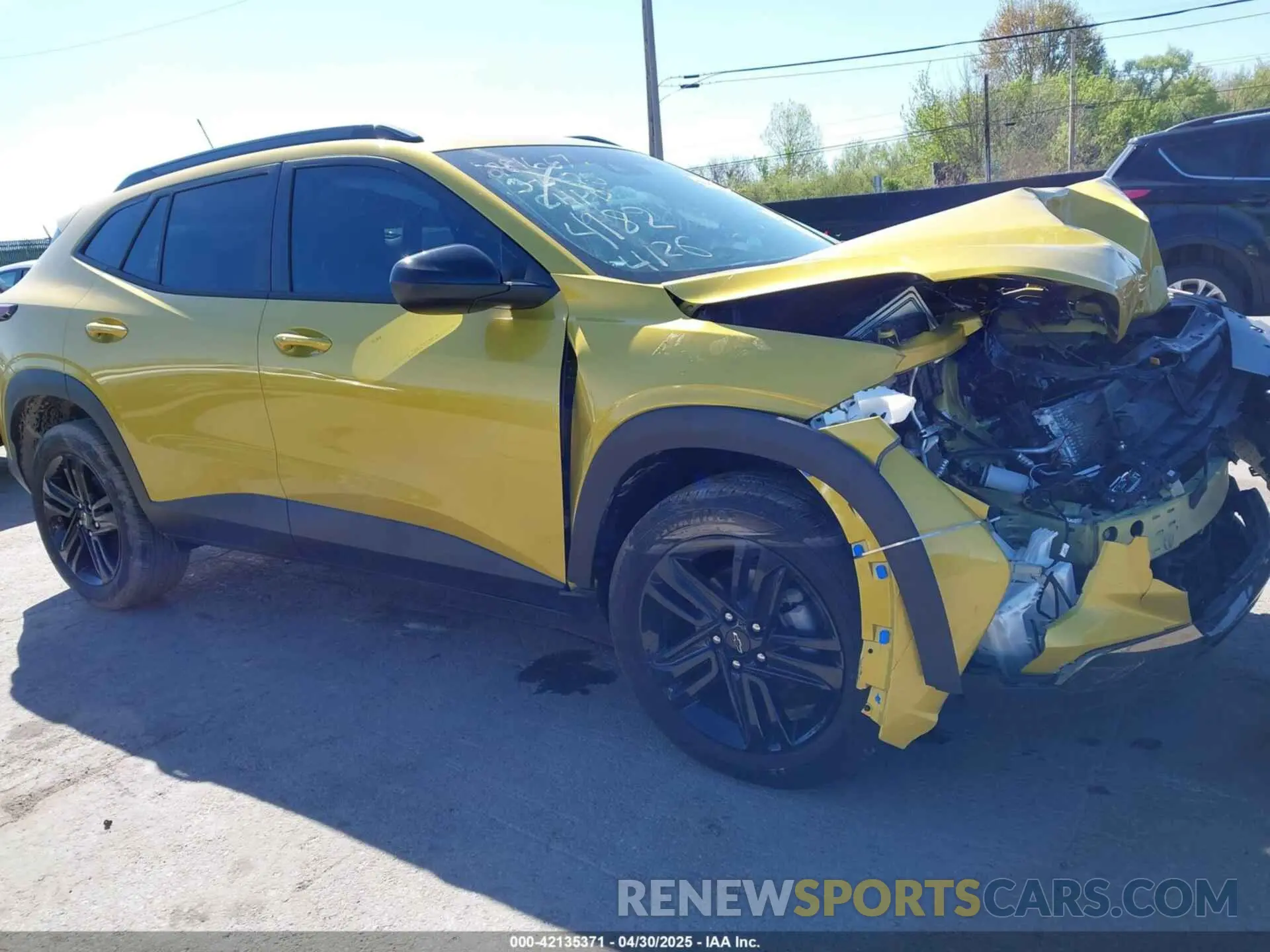 13 Photograph of a damaged car KL77LKEP4SC106926 CHEVROLET TRAX 2025