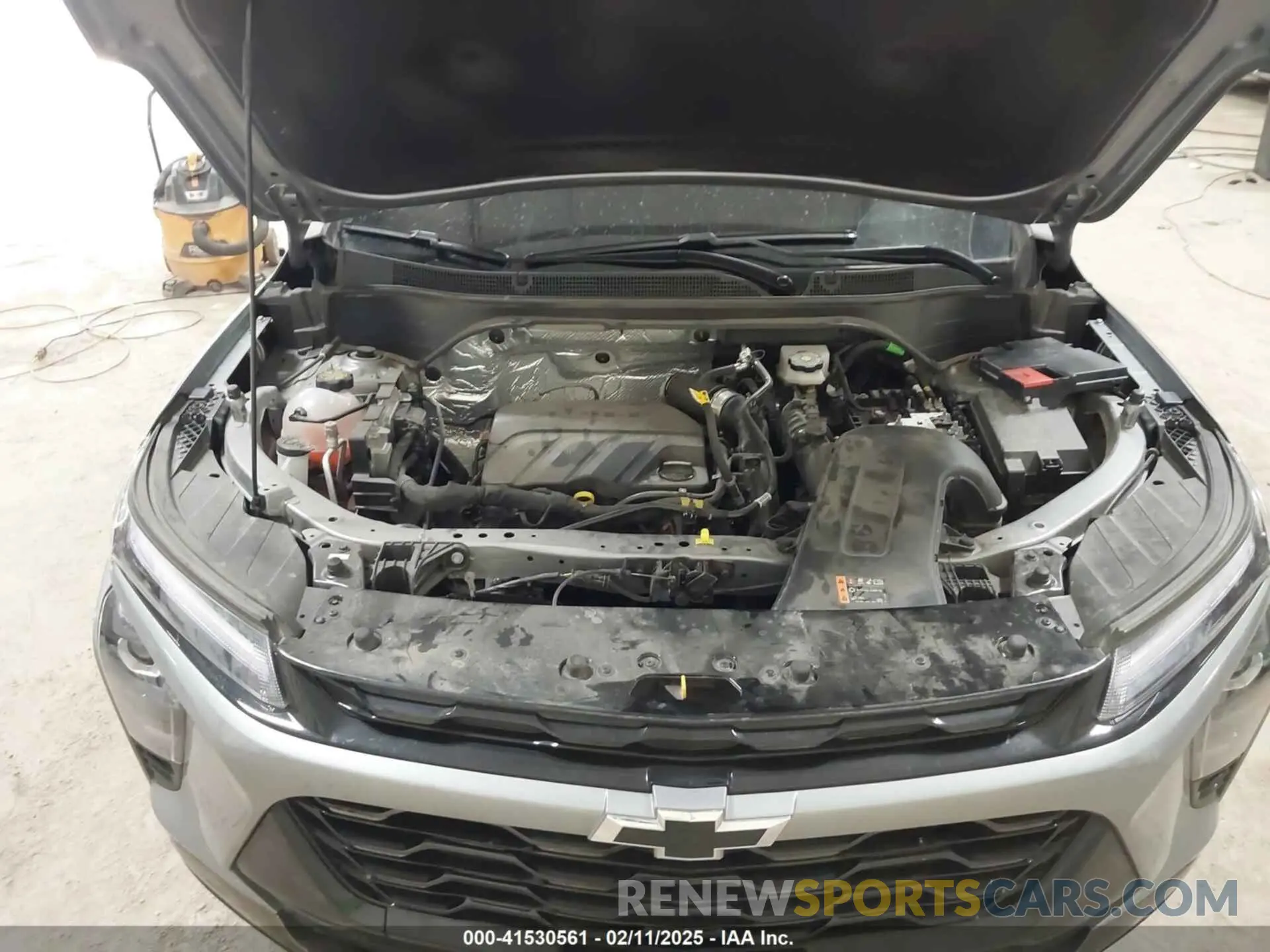 10 Photograph of a damaged car KL77LKEP5SC066582 CHEVROLET TRAX 2025