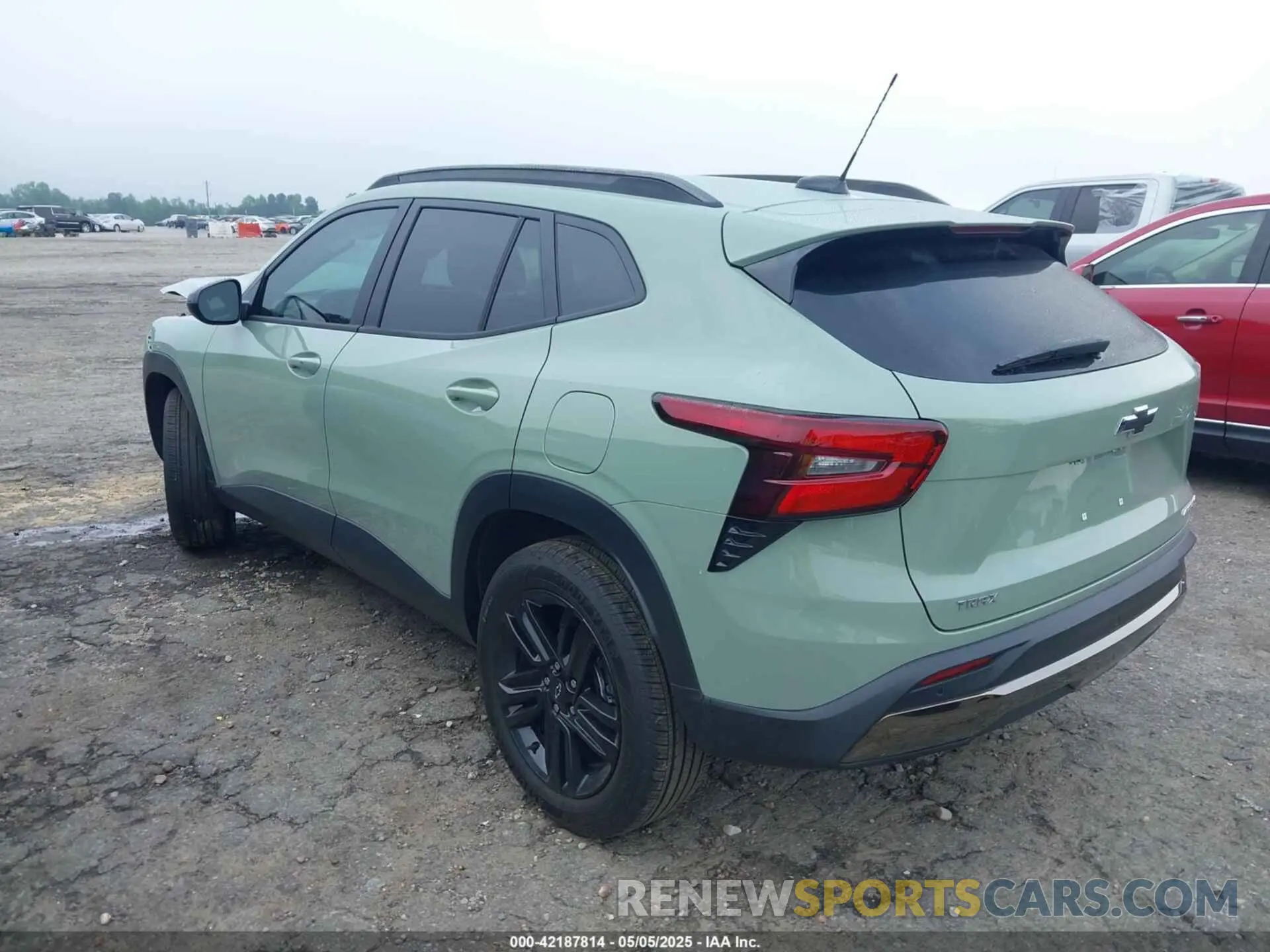 3 Фотография поврежденного автомобиля KL77LKEP9SC126850 CHEVROLET TRAX 2025
