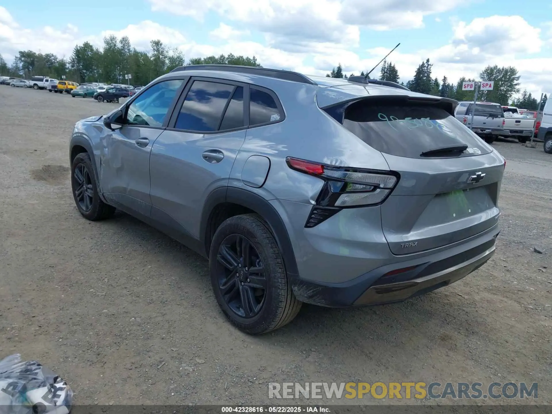 3 Фотография поврежденного автомобиля KL77LKEPXSC004790 CHEVROLET TRAX 2025