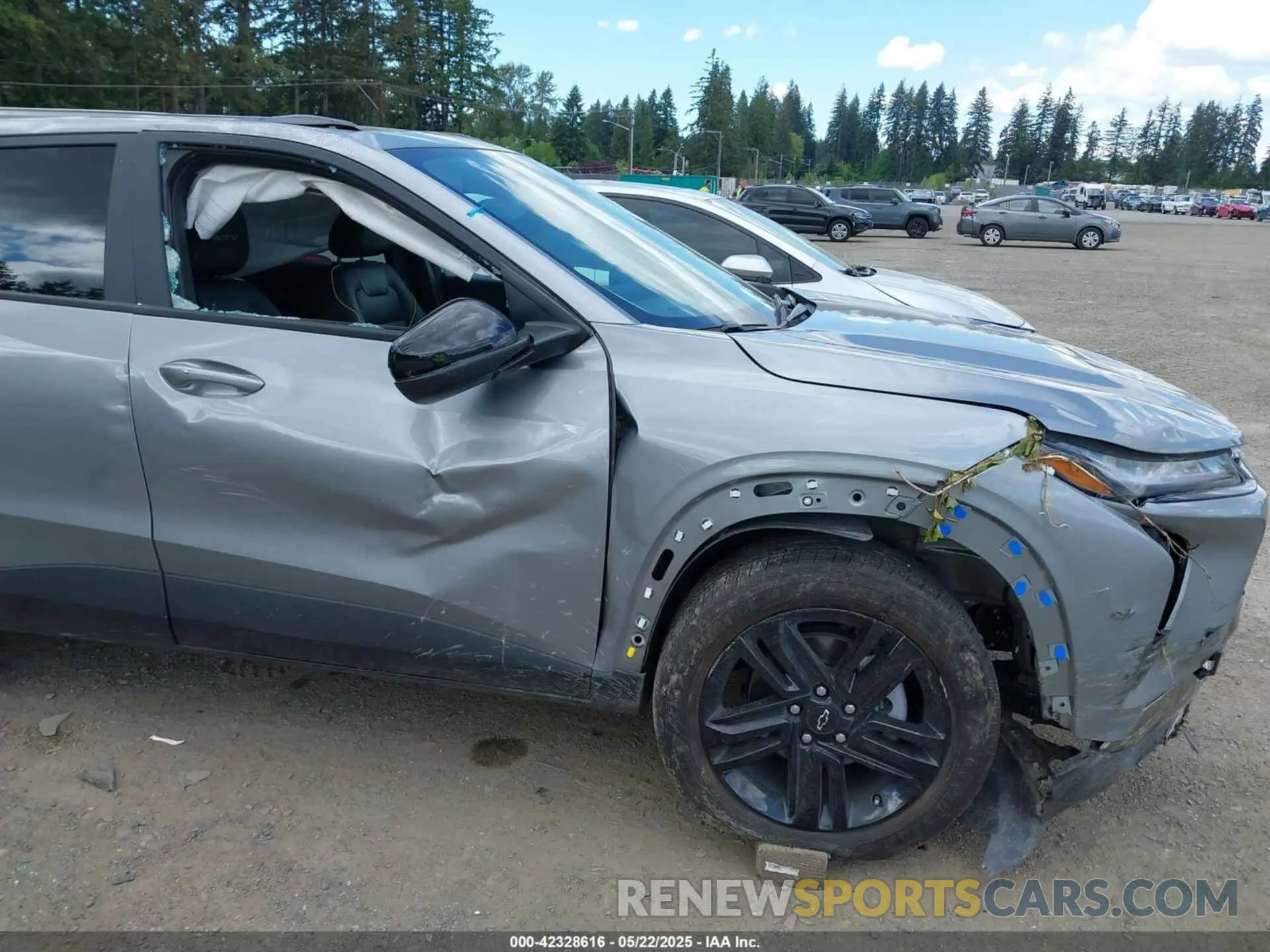 6 Фотография поврежденного автомобиля KL77LKEPXSC004790 CHEVROLET TRAX 2025