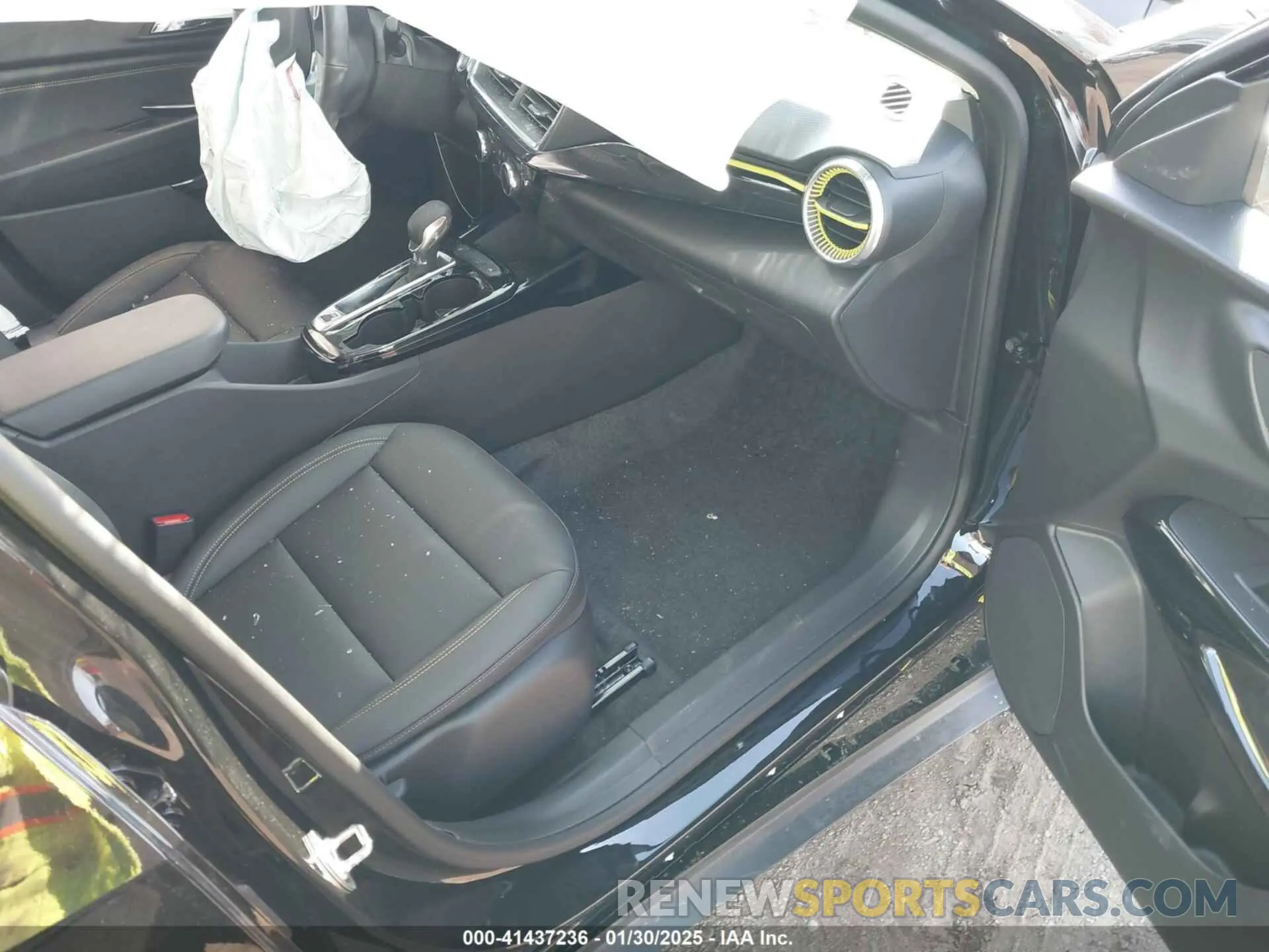 5 Photograph of a damaged car KL77LKEPXSC123228 CHEVROLET TRAX 2025