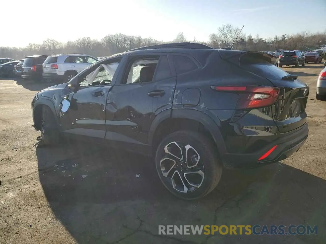 2 Фотография поврежденного автомобиля KL77LJE21RC007568 CHEVROLET TRAX 2RS 2024