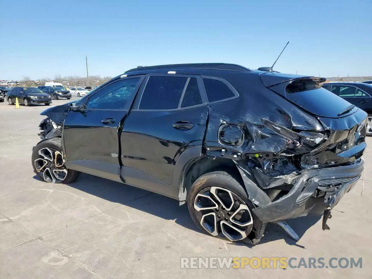 2 Фотография поврежденного автомобиля KL77LJE21RC068919 CHEVROLET TRAX 2RS 2024