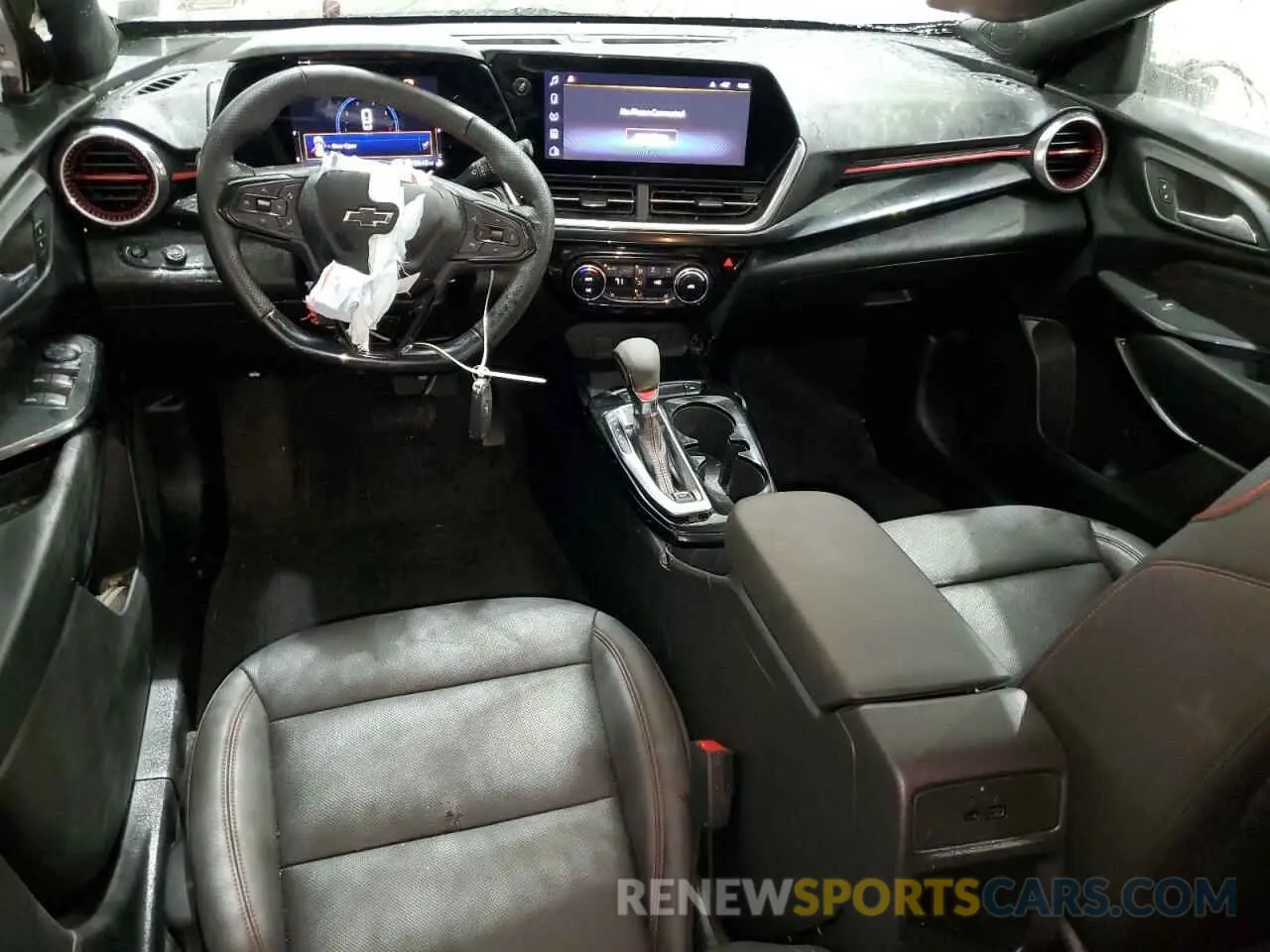 8 Фотография поврежденного автомобиля KL77LJE21RC101546 CHEVROLET TRAX 2RS 2024