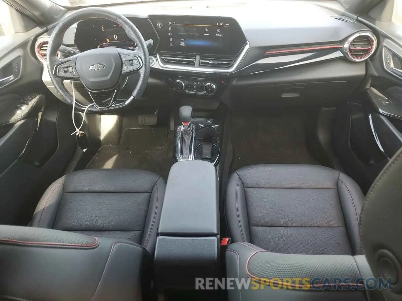 8 Фотография поврежденного автомобиля KL77LJE24RC015261 CHEVROLET TRAX 2RS 2024