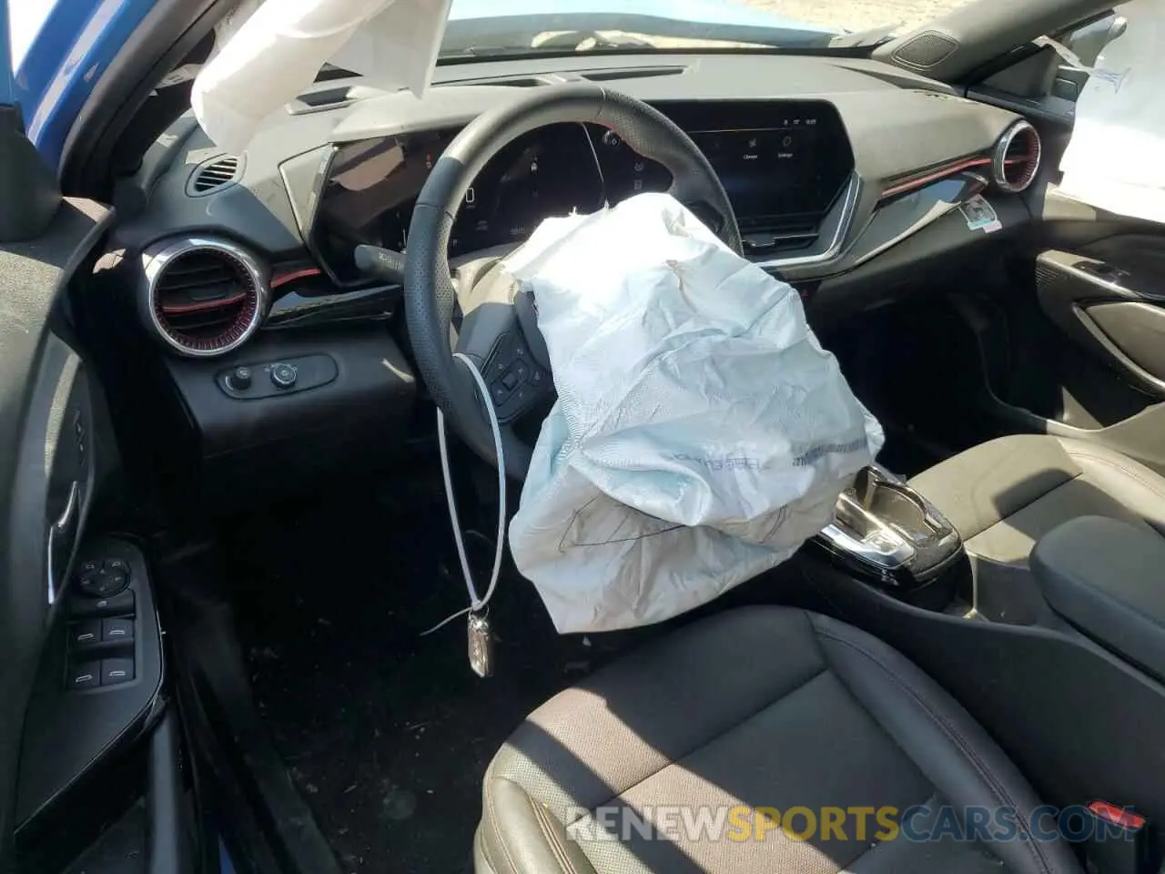 8 Photograph of a damaged car KL77LJE24RC078666 CHEVROLET TRAX 2RS 2024