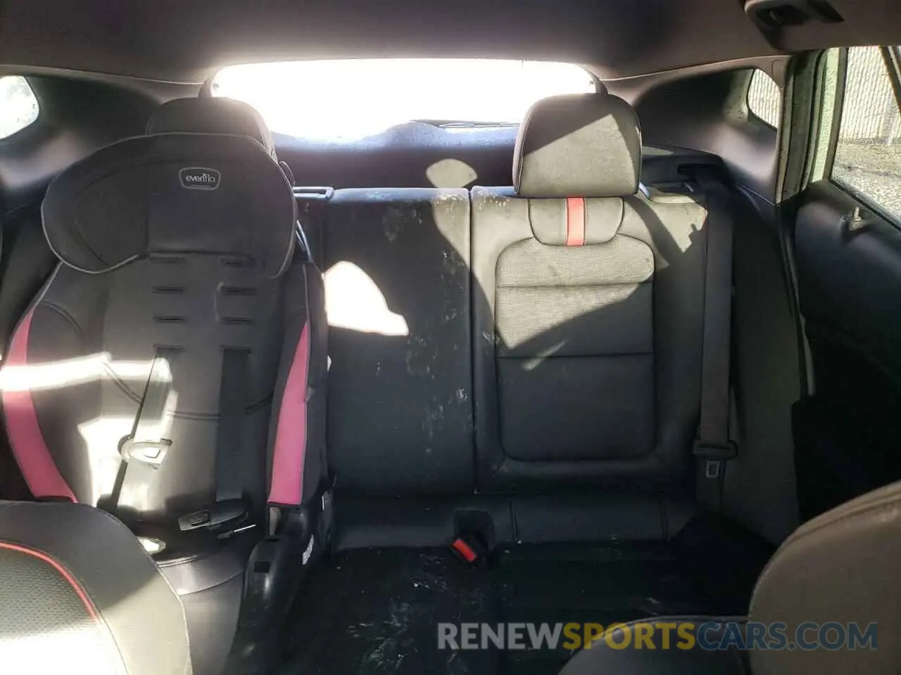 10 Фотография поврежденного автомобиля KL77LJE27RC163212 CHEVROLET TRAX 2RS 2024