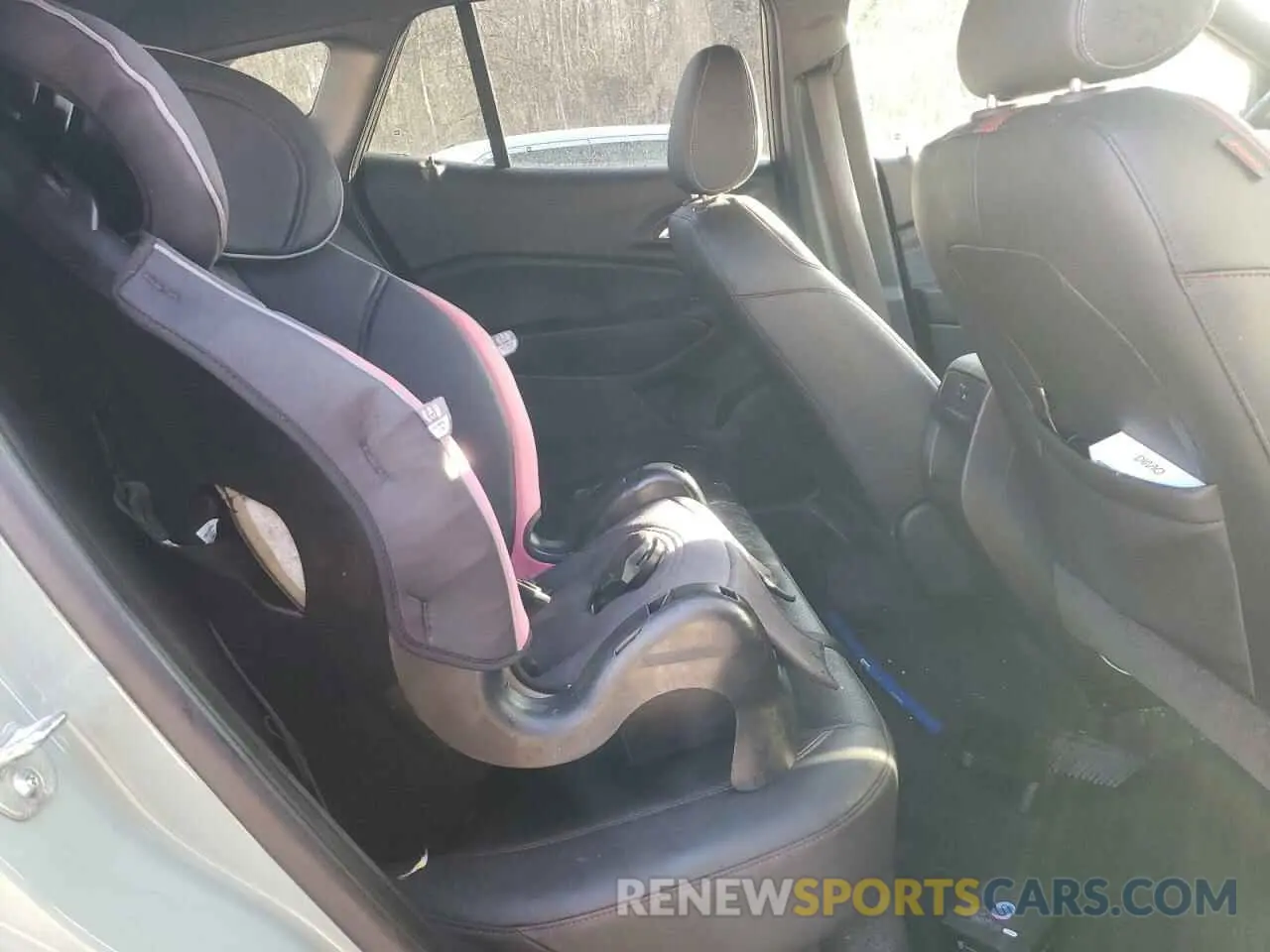 11 Фотография поврежденного автомобиля KL77LJE27RC163212 CHEVROLET TRAX 2RS 2024
